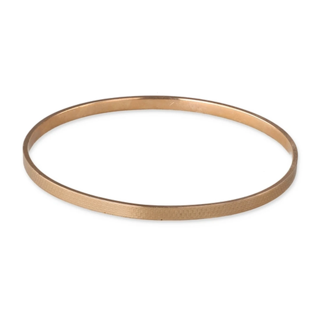 A 9CT GOLD BANGLE Weight: 14.8gms