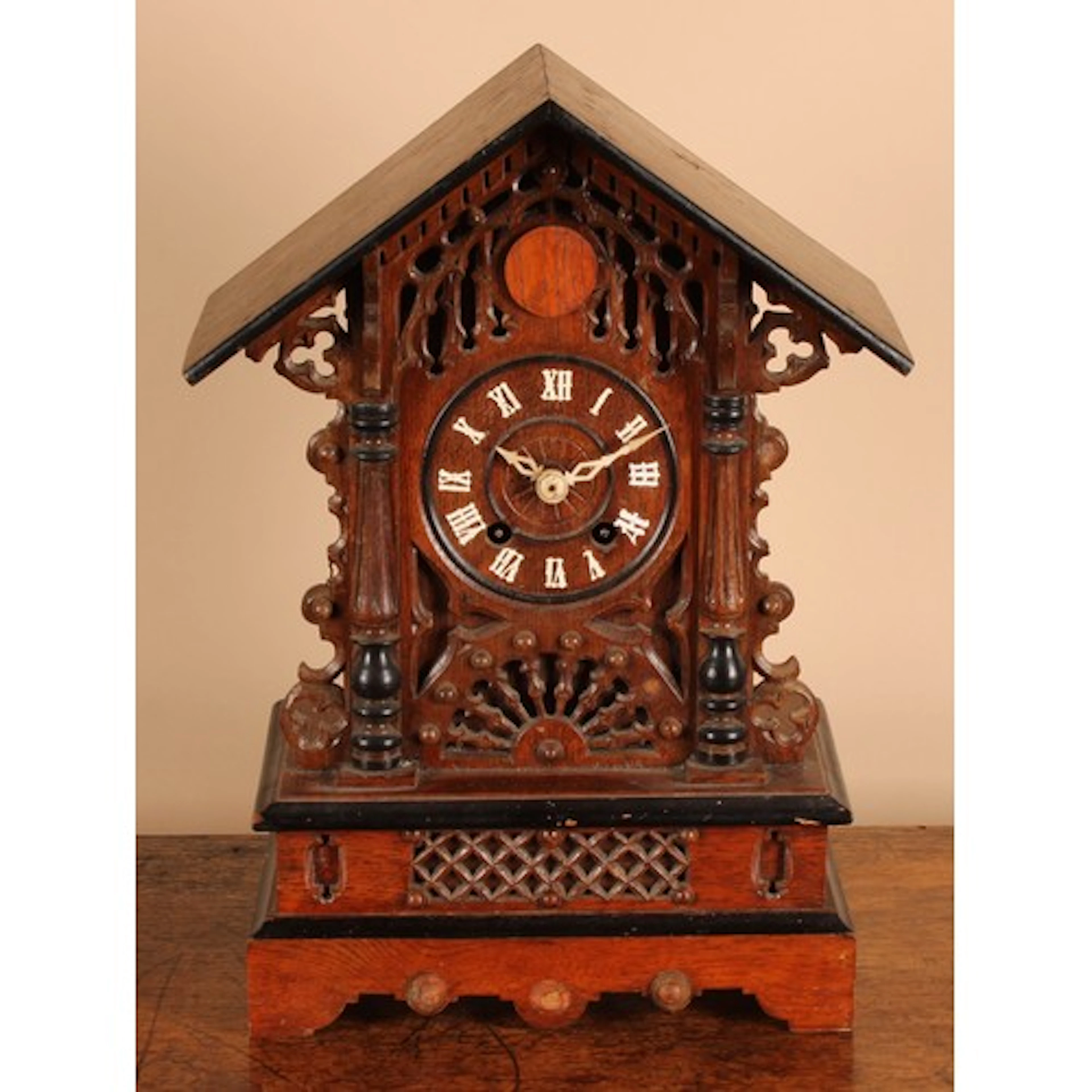 A 19th century Black Forest mantel cuckoo clock, 13cm circul...