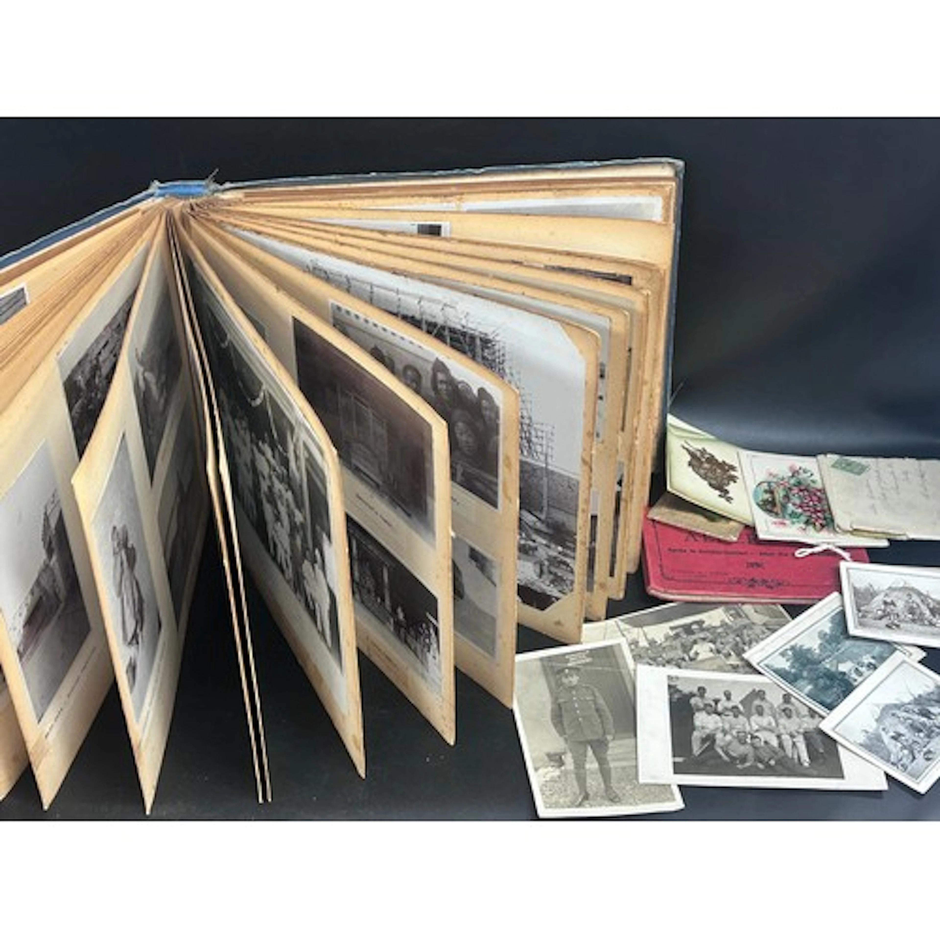 A collection of early 20th century/WWI period photographs, s...