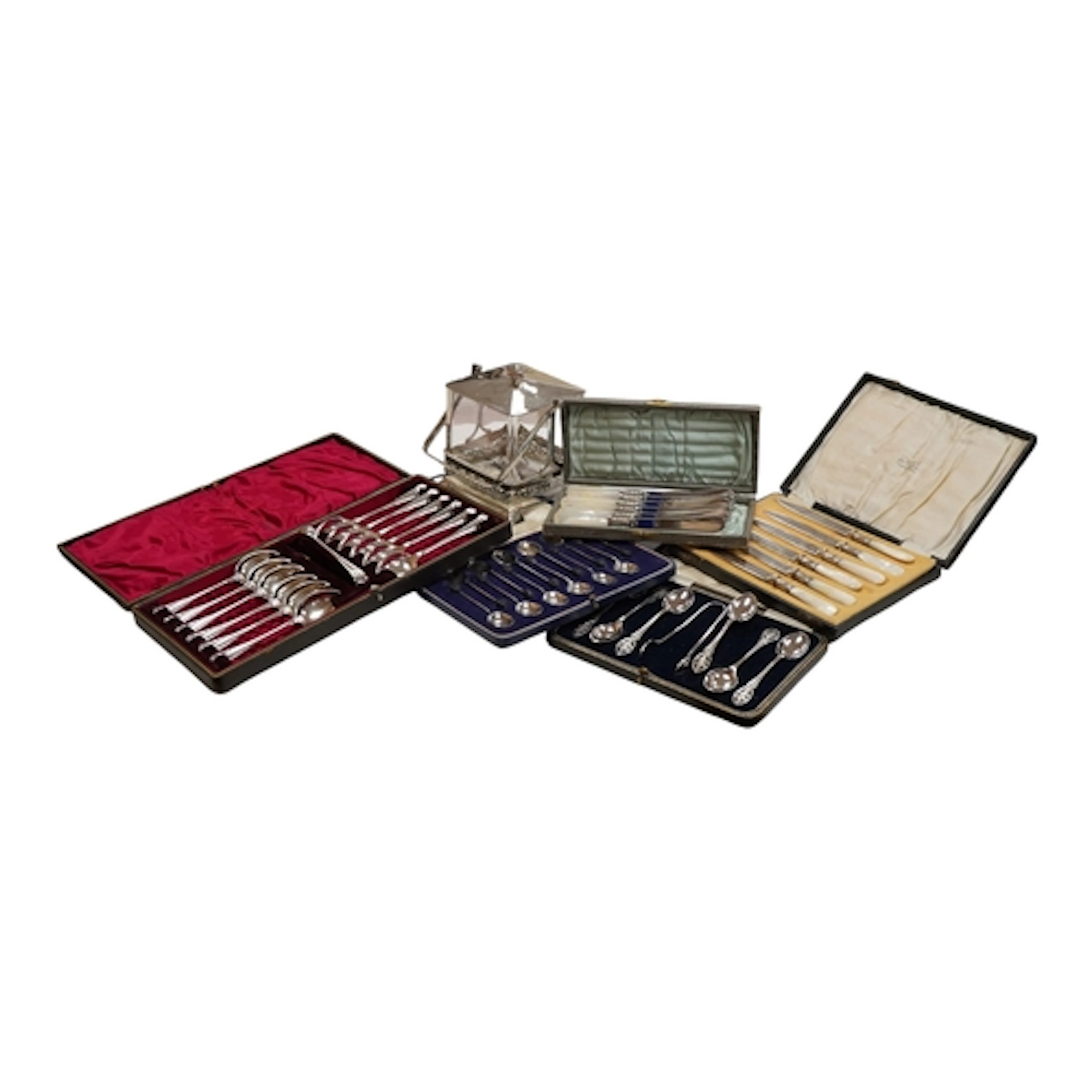A cased set of twelve George V silver bean end coffee spoon ...