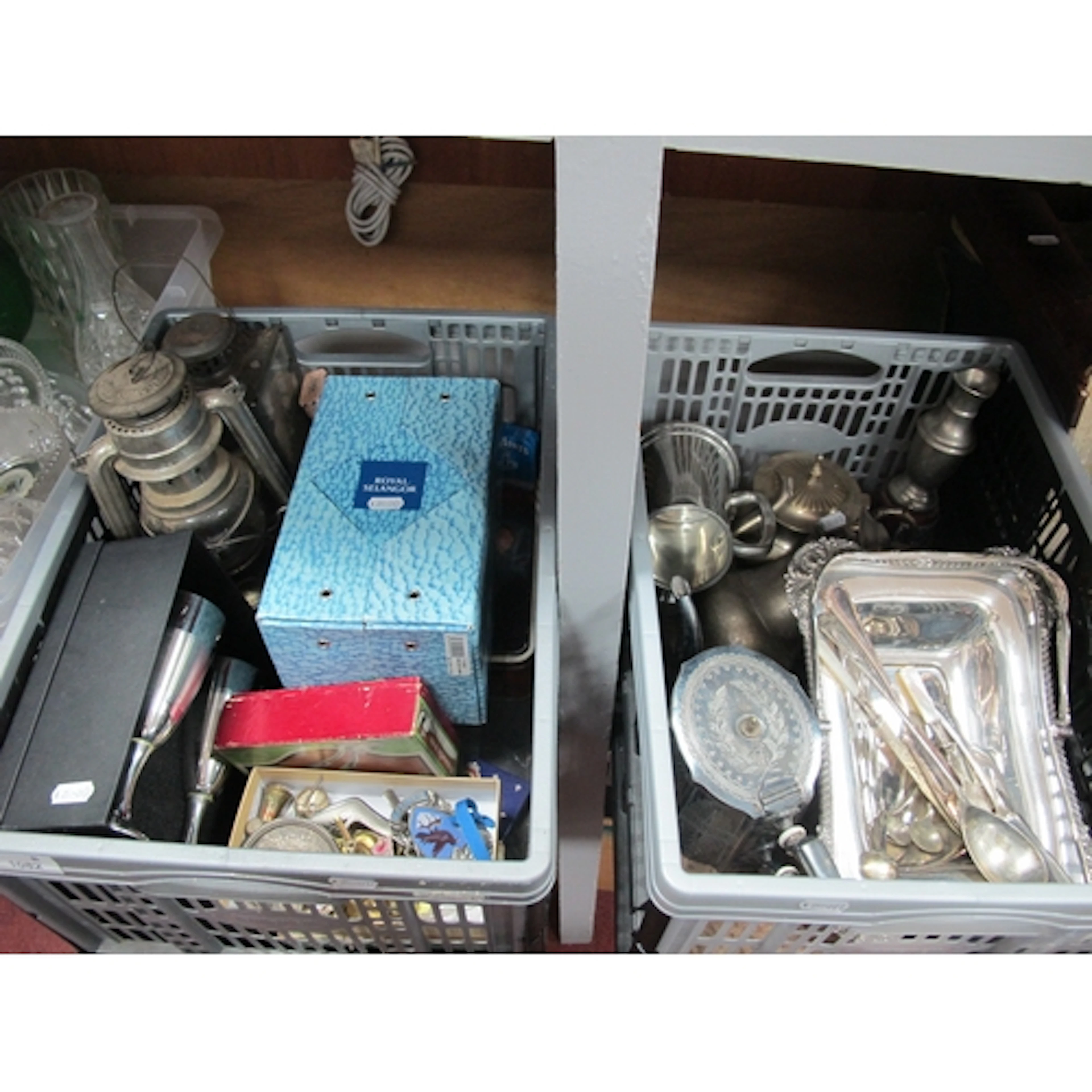 Metalware, including boxed Royal Selangor souvenirs and toas...