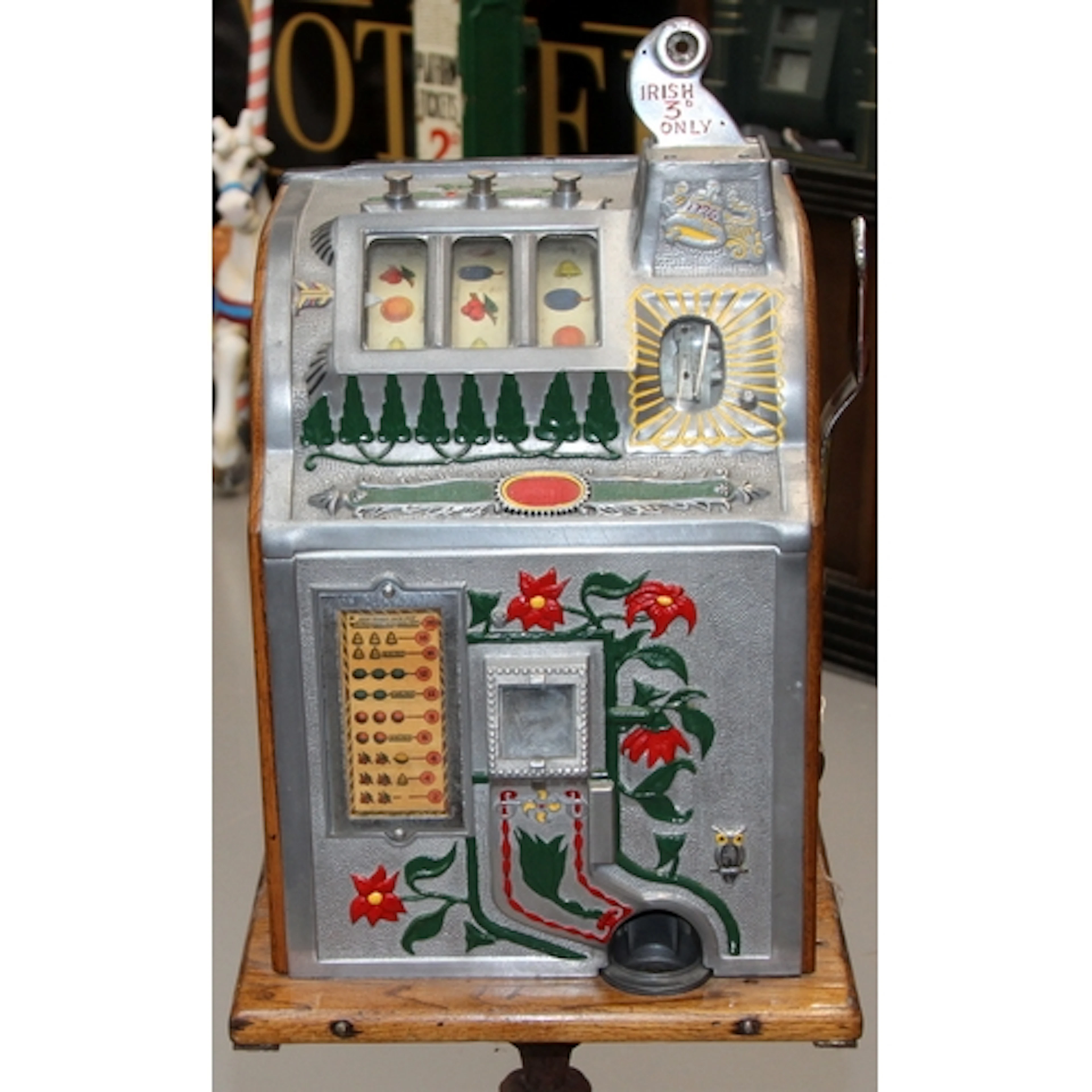 Vintage Mills Poinsettia slot machine, plays on Irish 3d. Ex...