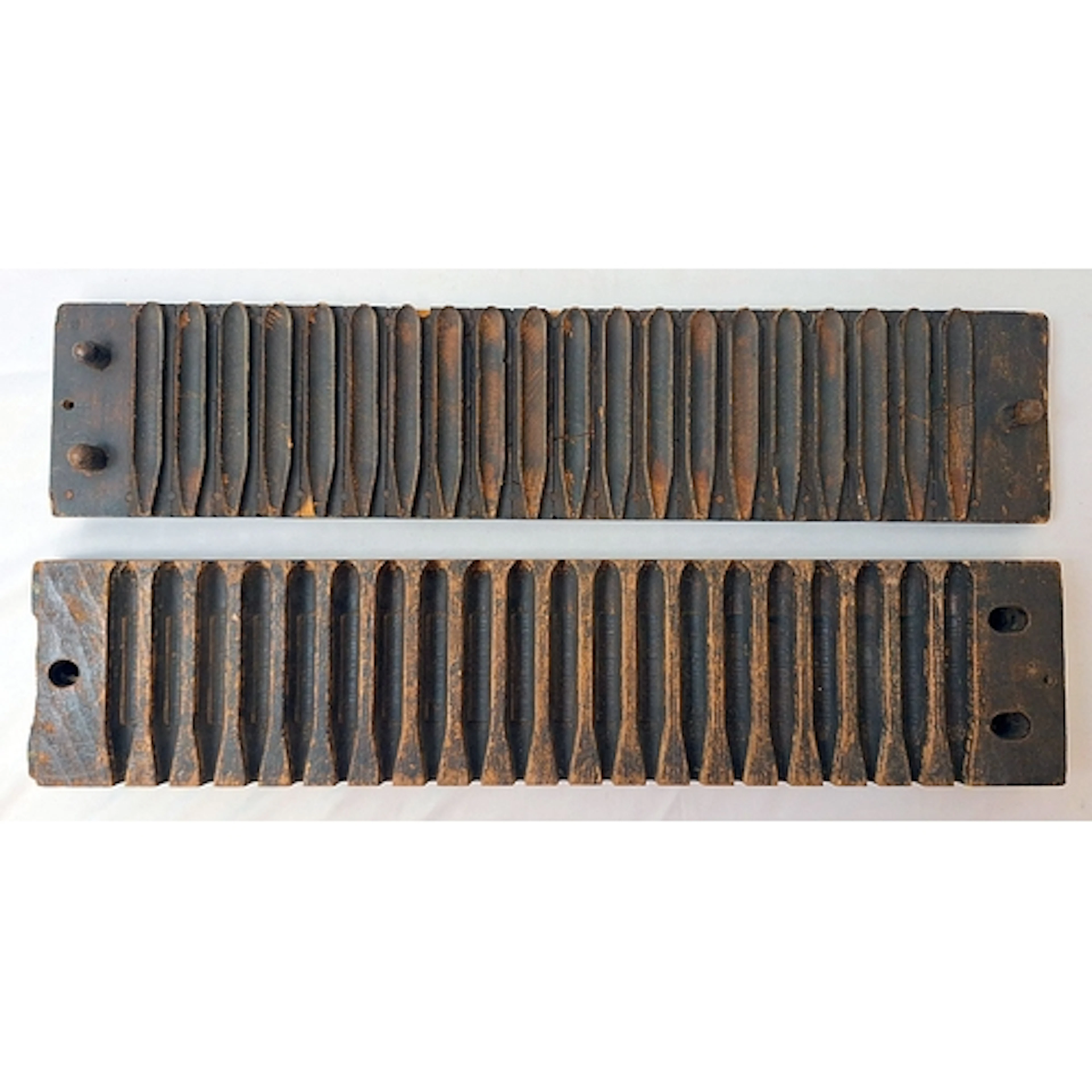 Antique Wooden Treen Cigar Mould, marked 'Gepaterteera L.Bez...