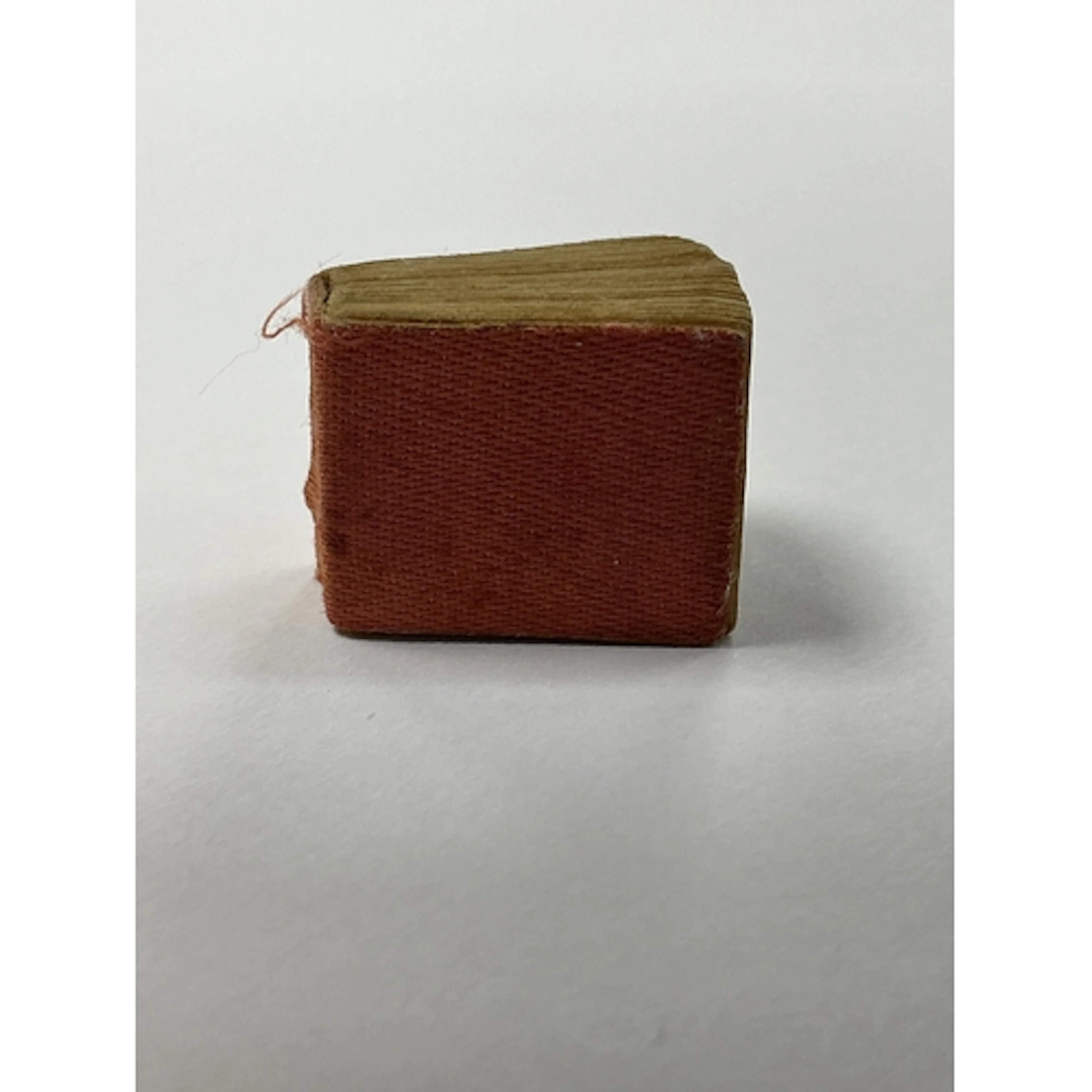 ° ° Microminiature Punjabi book (Sikh scripture). 1.5 x 2 cm...