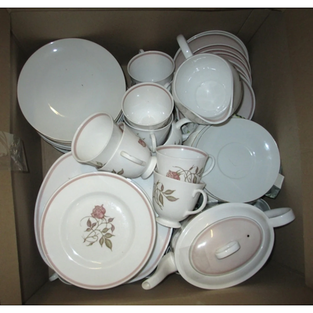 Susie Cooper Talisman pattern tea service, Royal Doulton Ref...