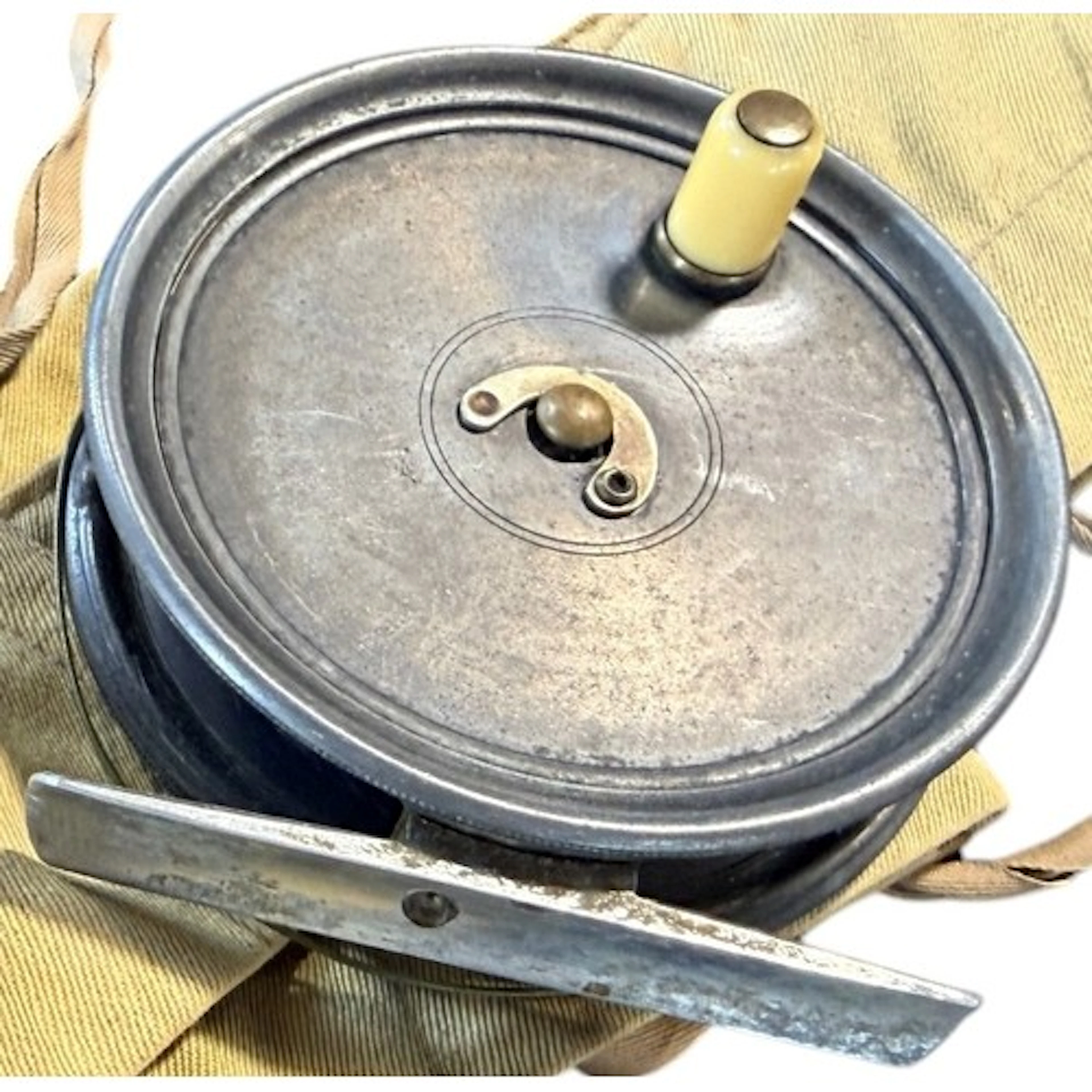 Fishing interest; a Hardy Bros Ltd. "Uniqua" fishing reel, s...