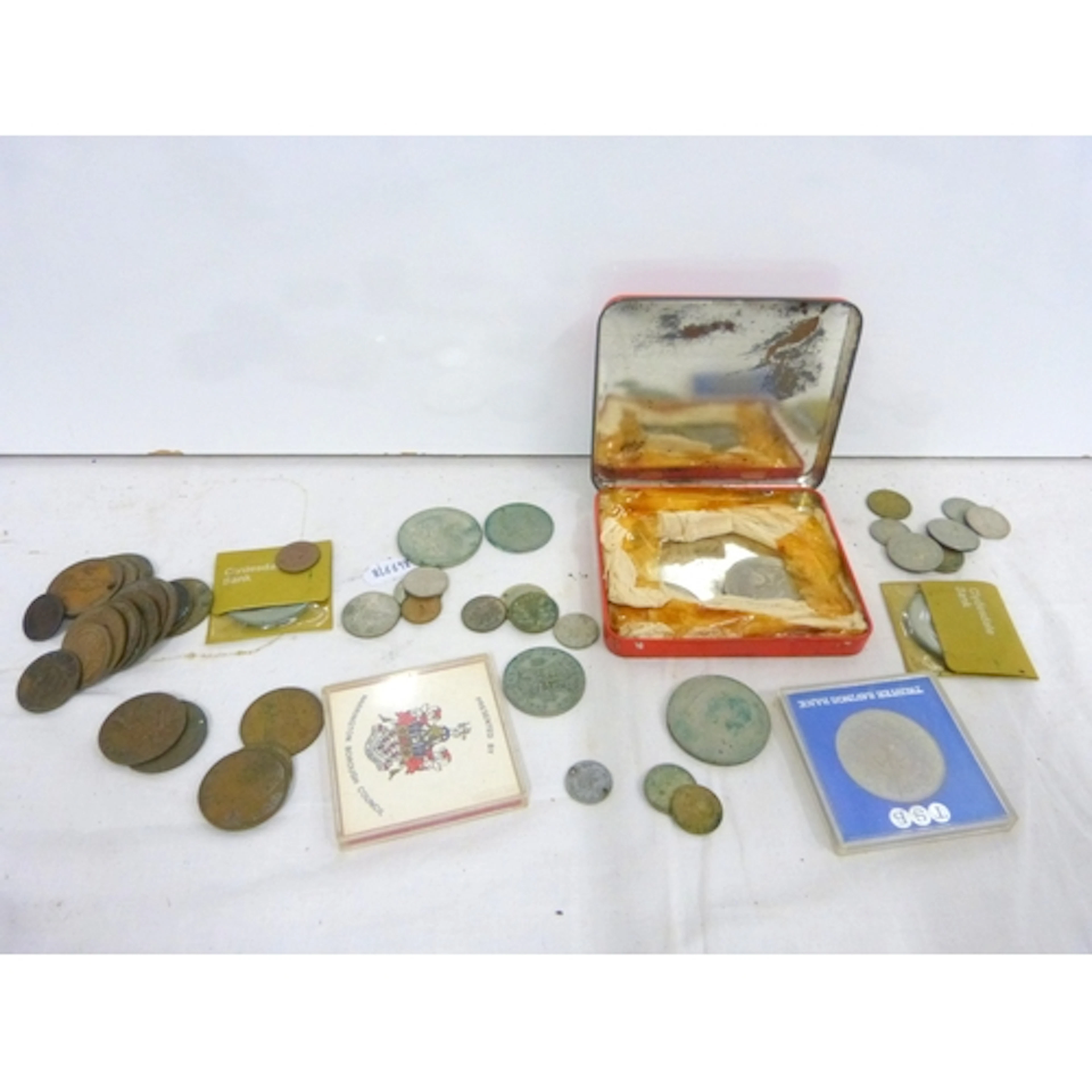 Bag of British coinage to include commemorative coins, penni...