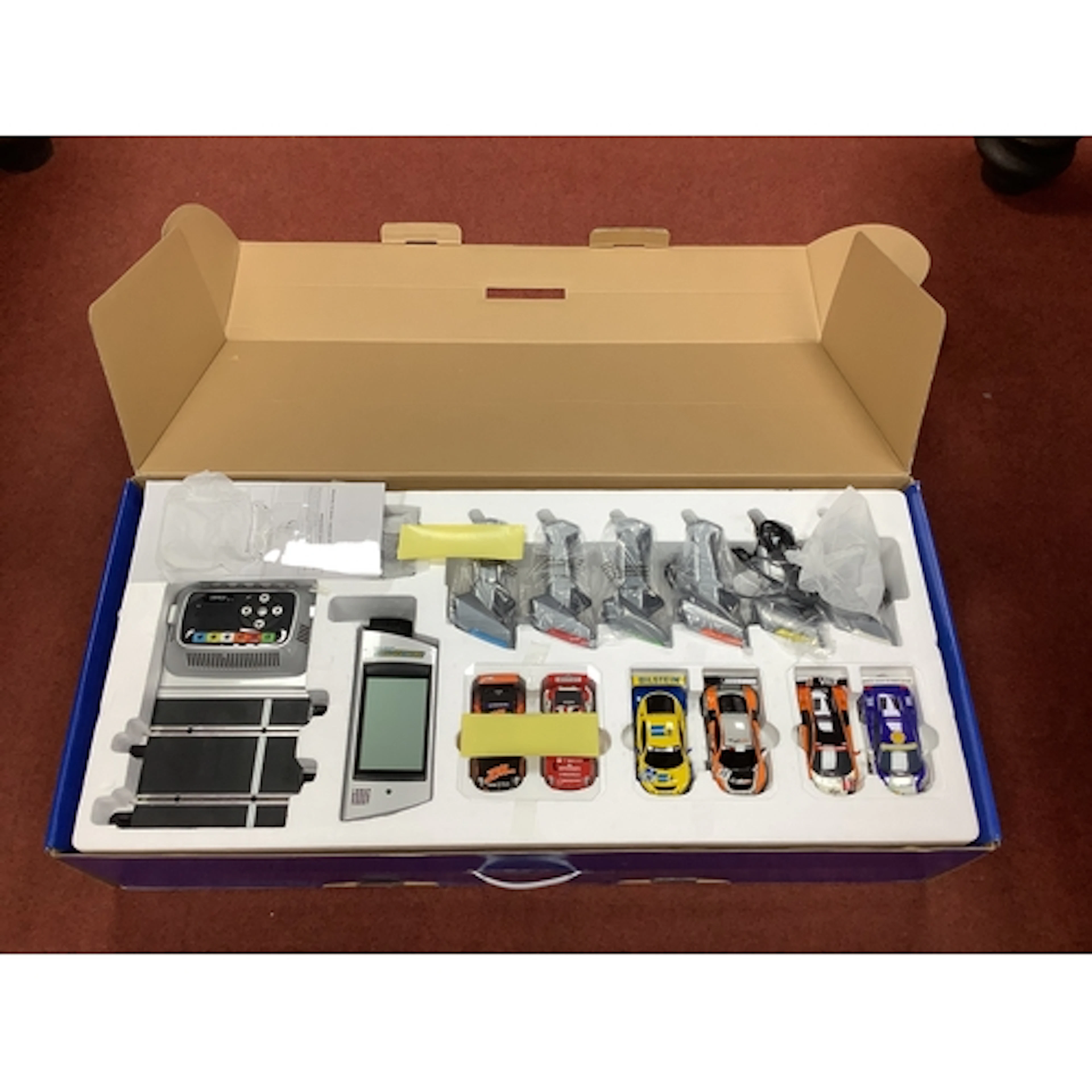 A Scalextric Digital Platinum #C1276 1:32 6 Car Racing Set W...