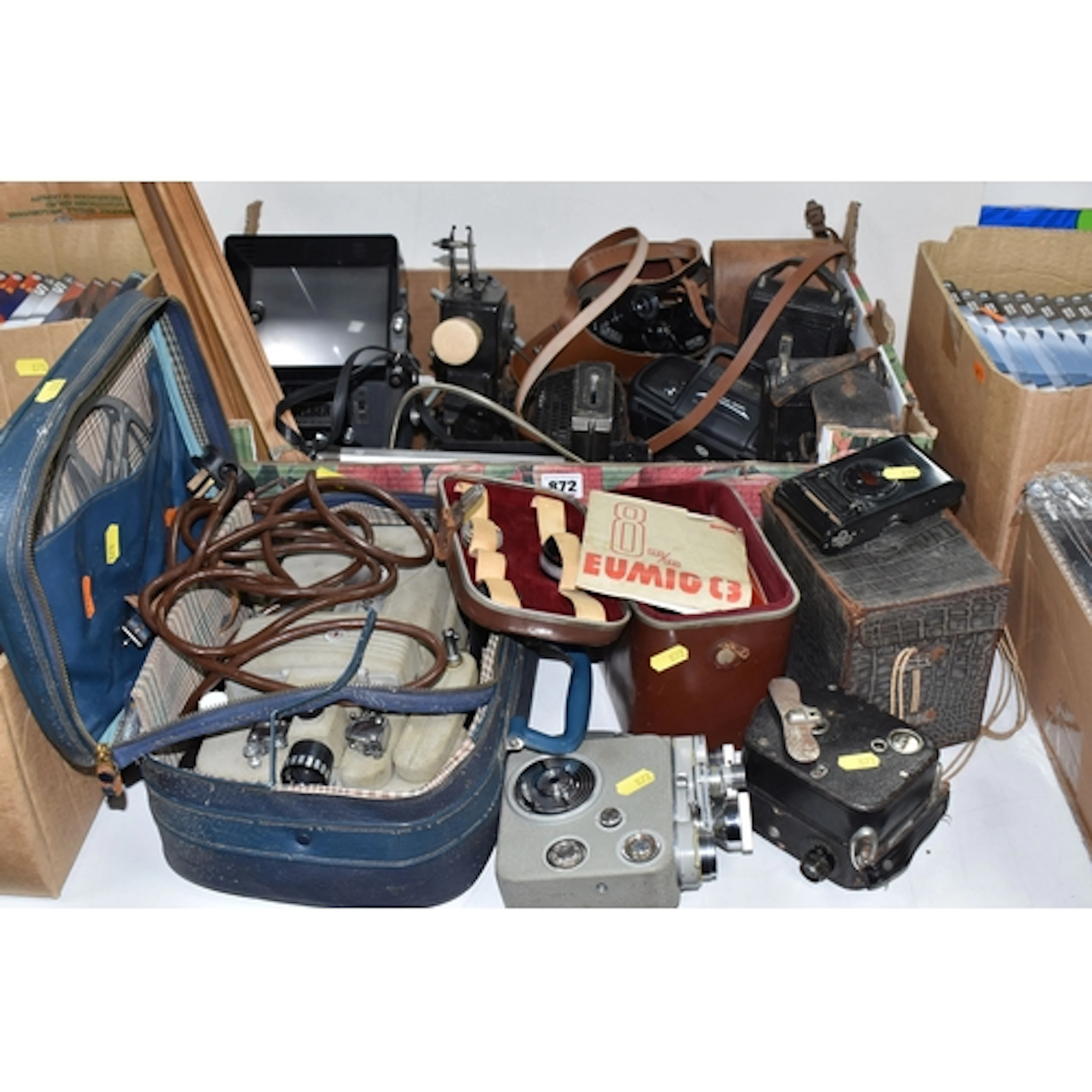 A BOX AND LOOSE PROJECTORS ETC to include a cased Sekonic 80...
