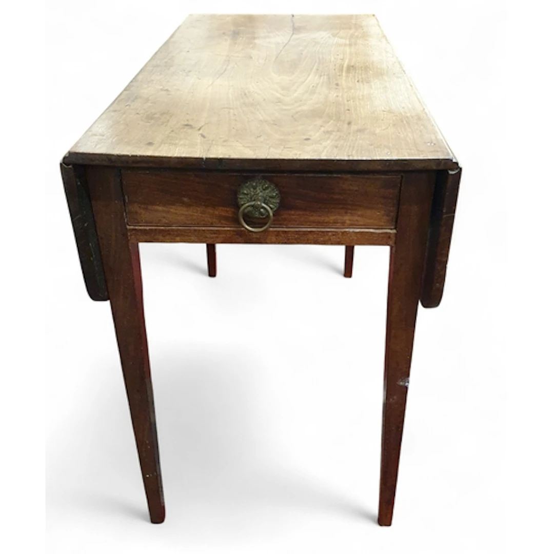 An early 19th Century Mahogany dropleaf Pembroke Table with ...