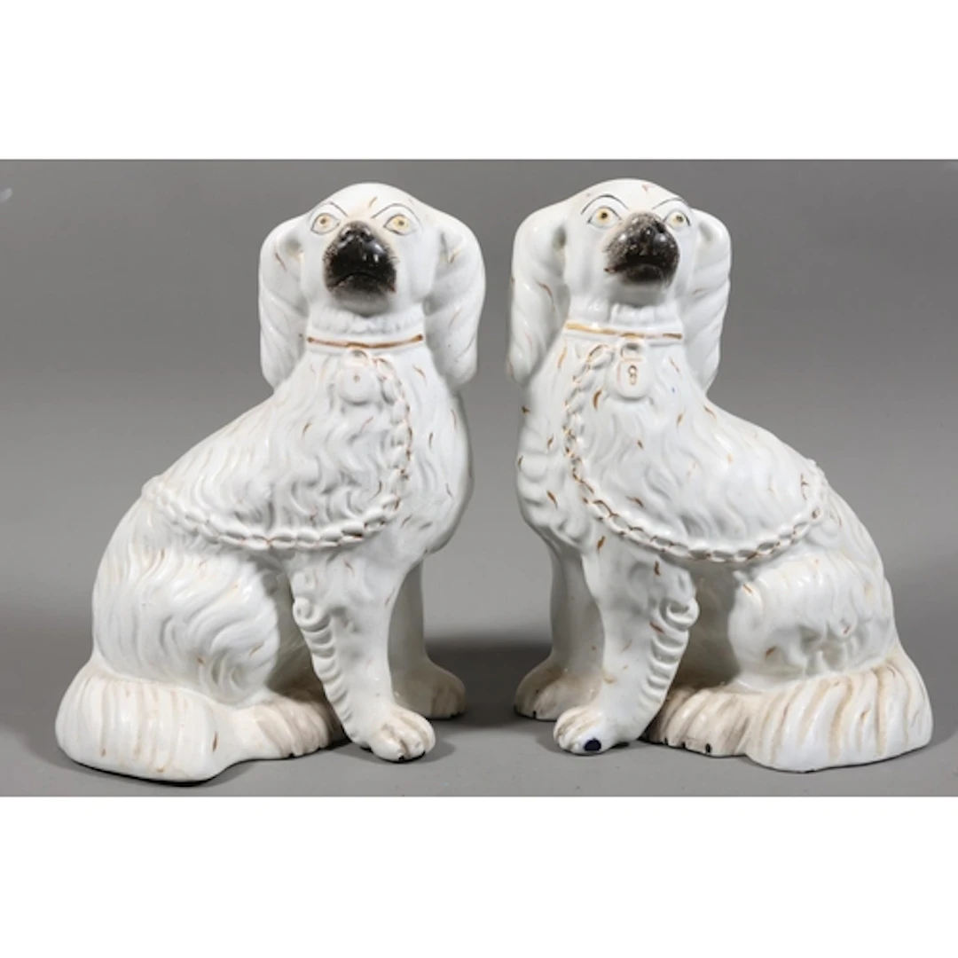 Pair of chimney spaniels, 24cm.
