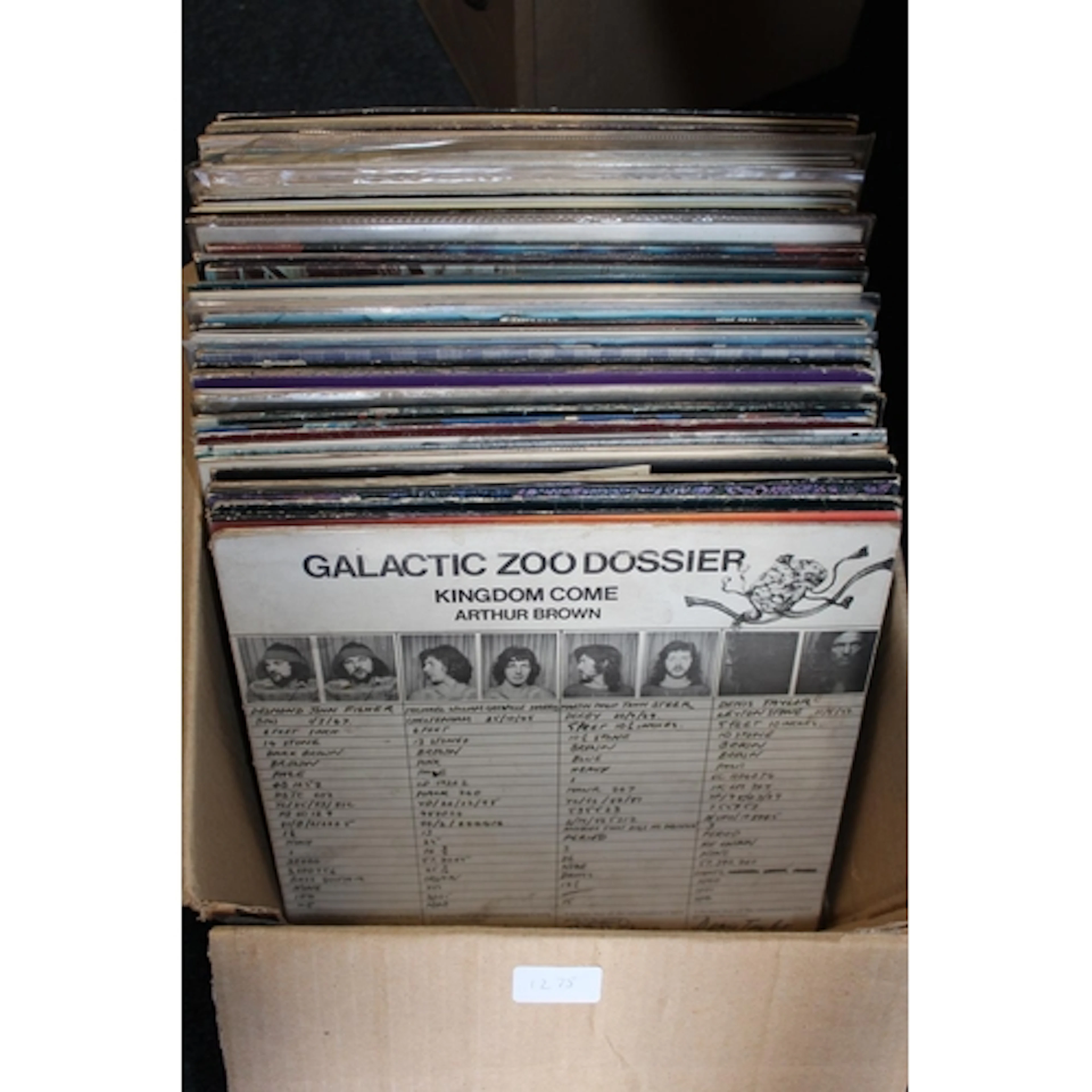 Box containing mainly 1970's vinyl records to include Jigsaw...
