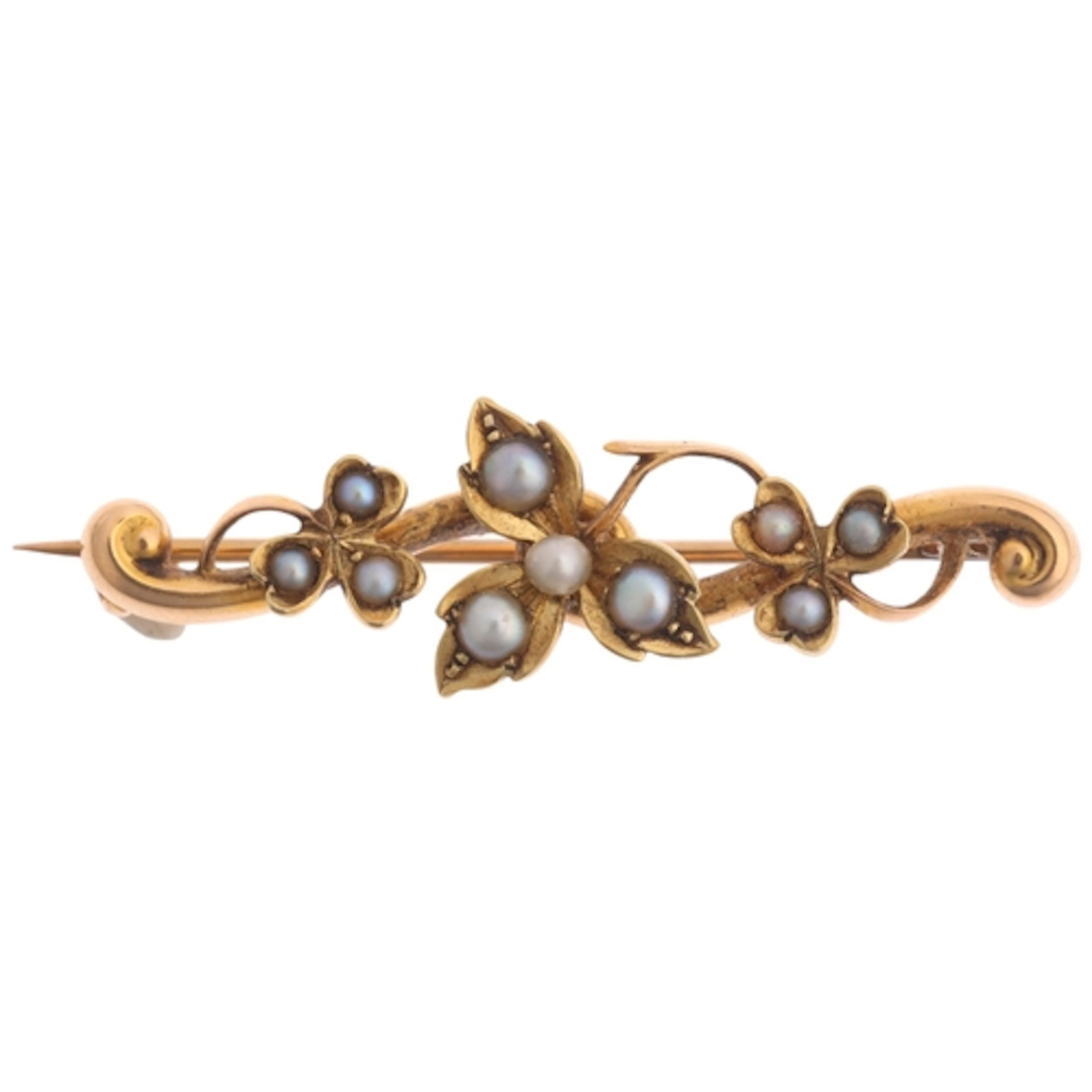 An Art Nouveau Edwardian 15ct gold split pearl brooch, with ...