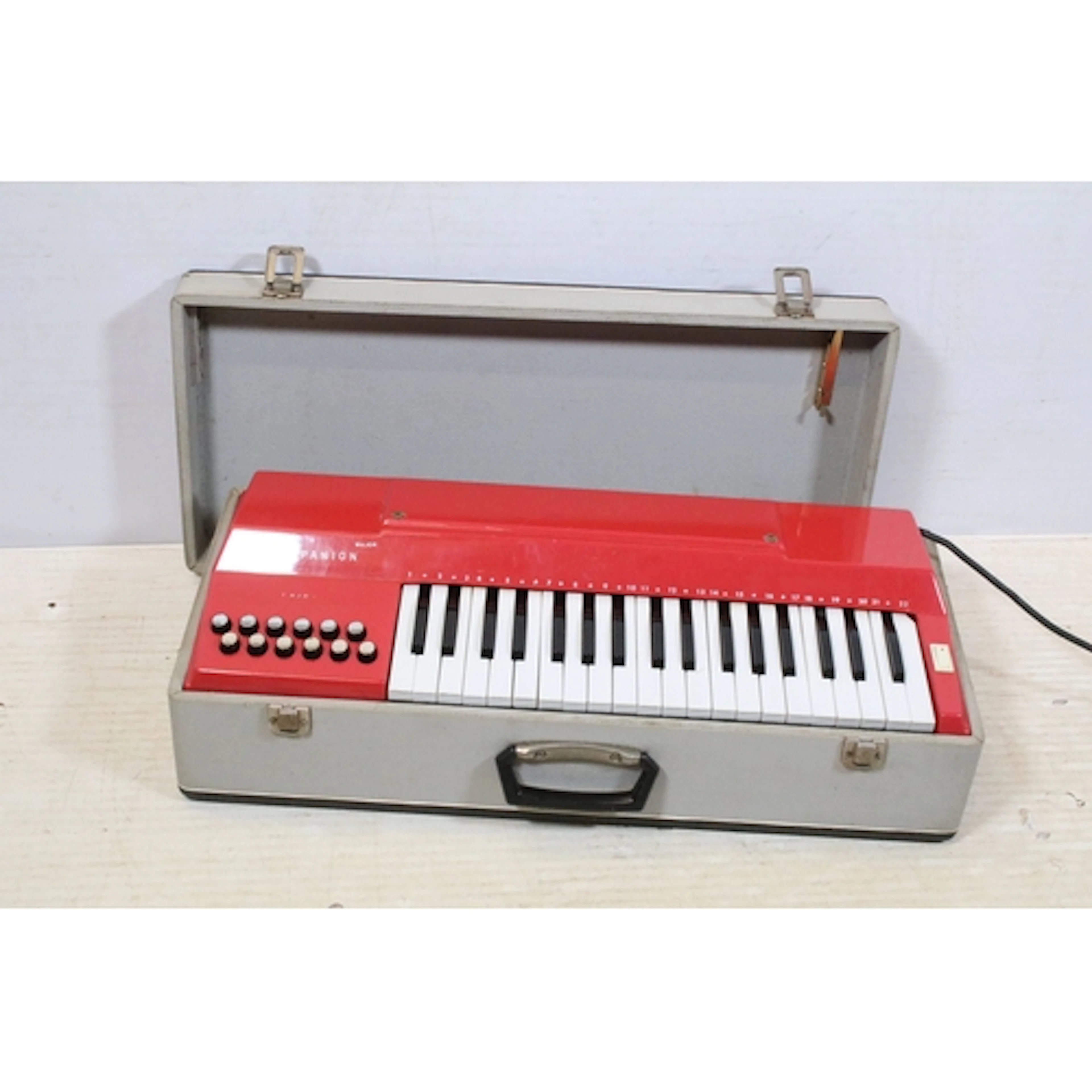 Vintage Selmer, London, Companion Major red electric organ, ...