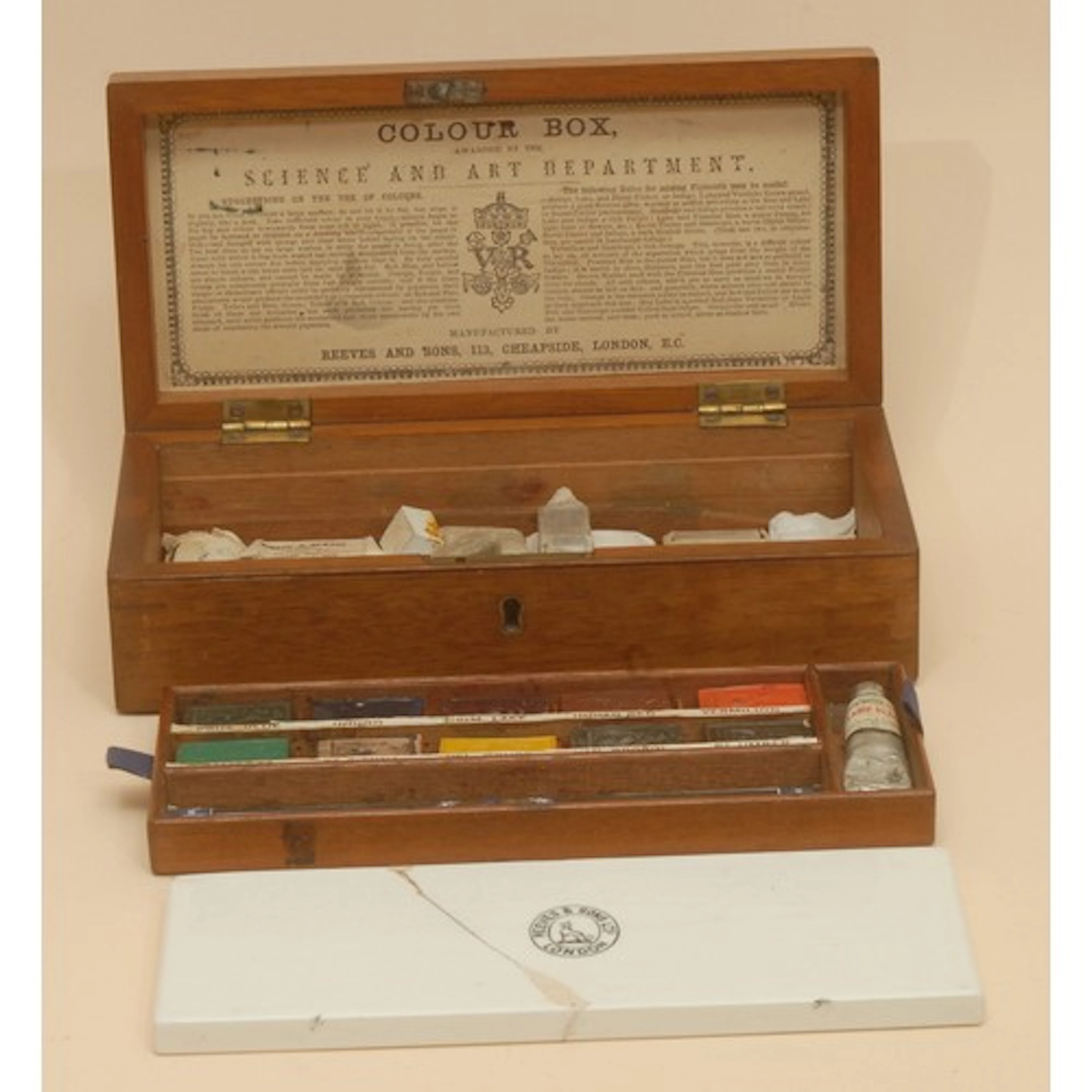 A Victorian mahogany artist's paint box, by Reeves and Sons,...
