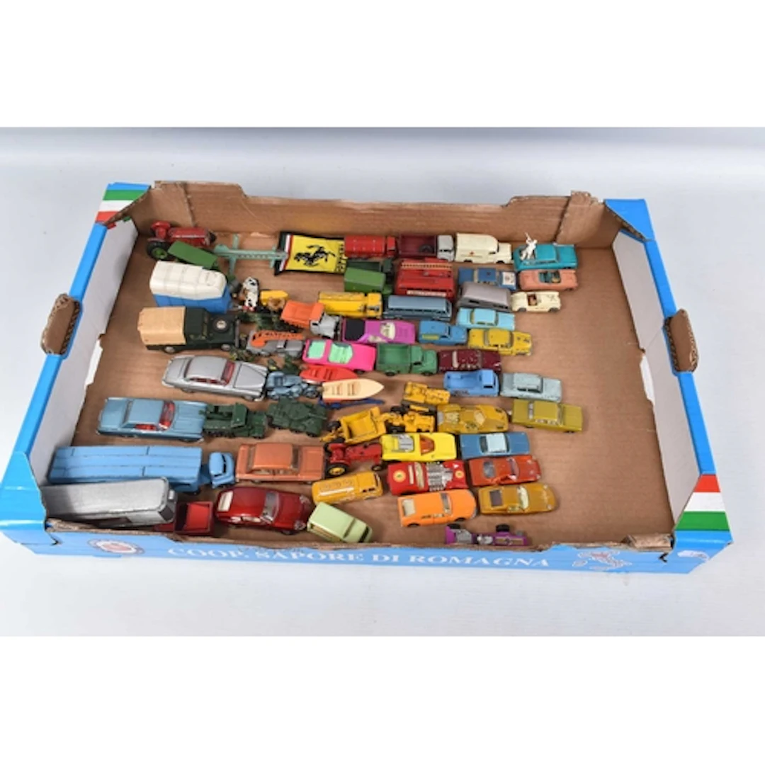 A QUANTITY OF UNBOXED ASSORTED PLAYWORN DIECAST VEHICLES, to...