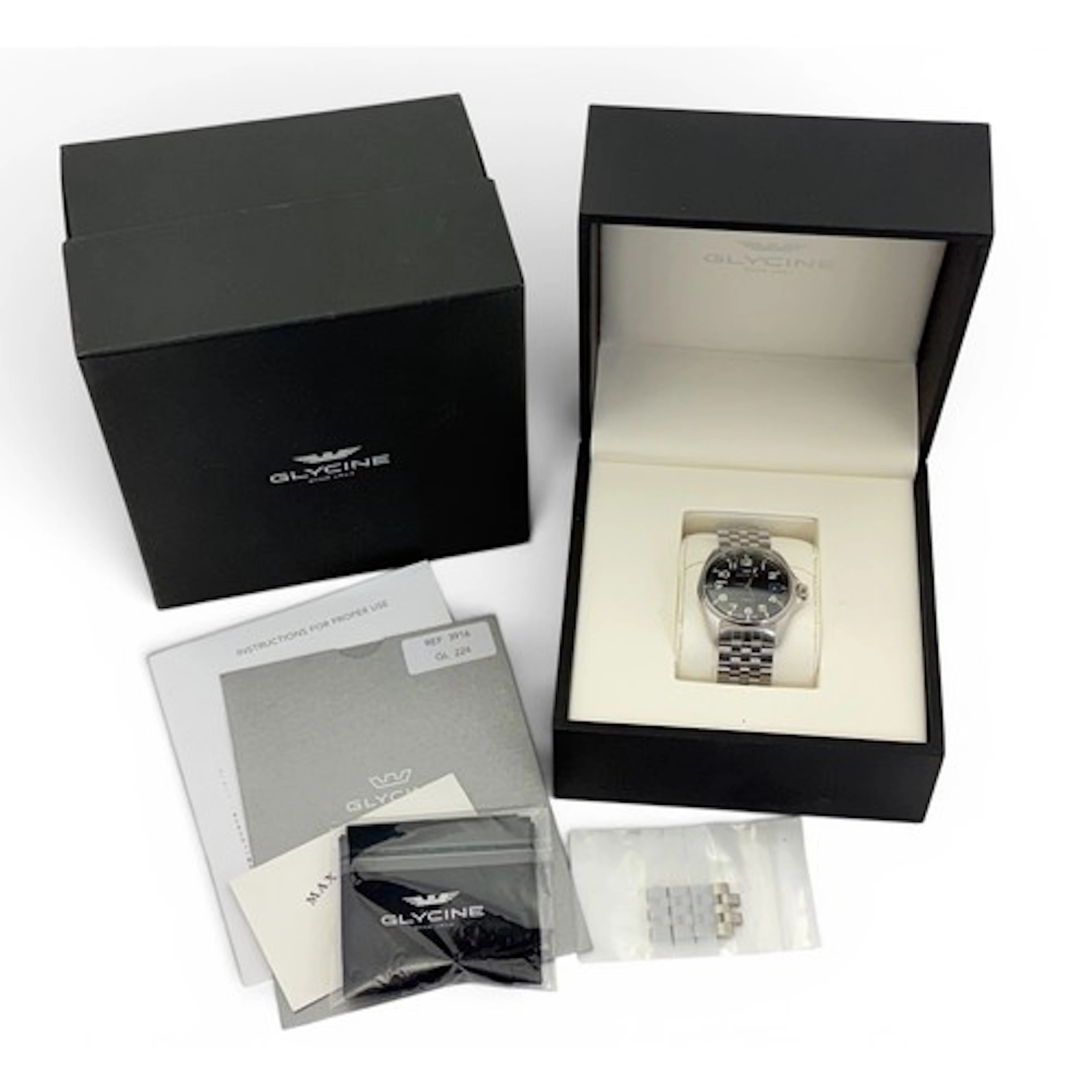 A Glycine Combat gents automatic military style wristwatch, ...