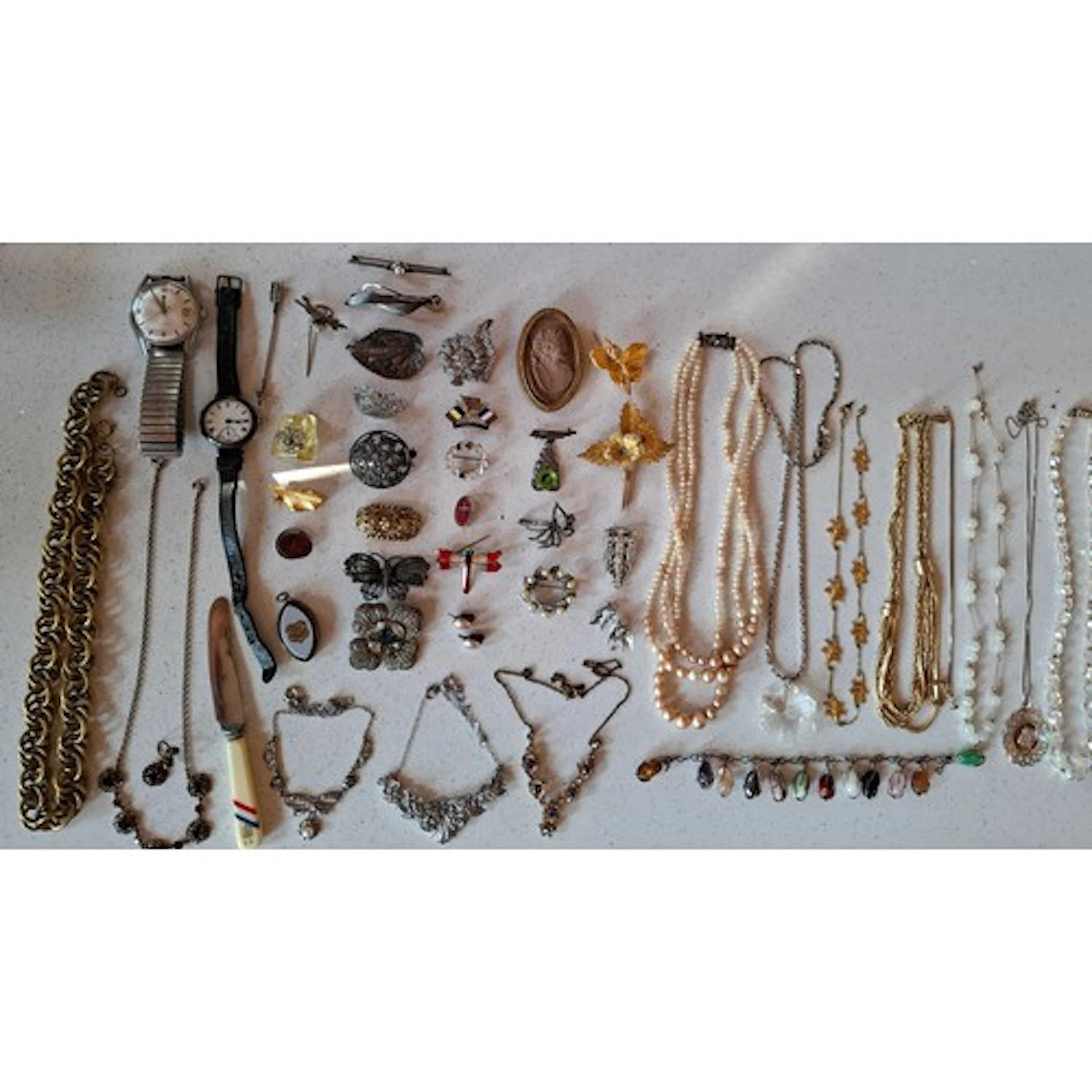 Early to mid 20th Century costume jewellery and watches to i...