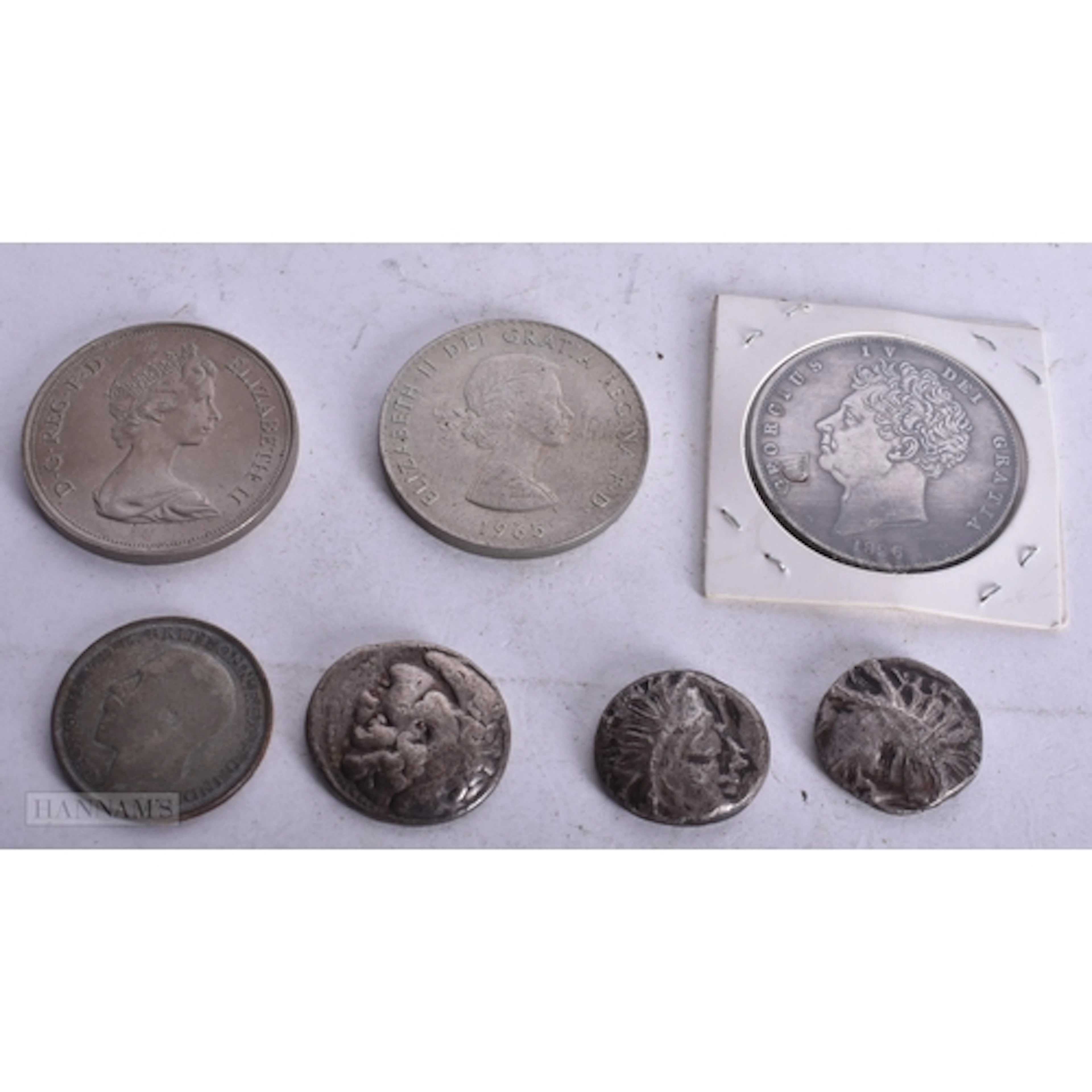 A MIXED COLLECTORS COLLECTION OF COINS including British com...