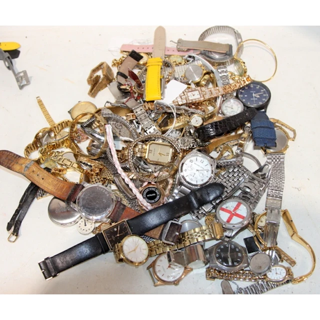A large quantity of fashion watches and watch movements, all...