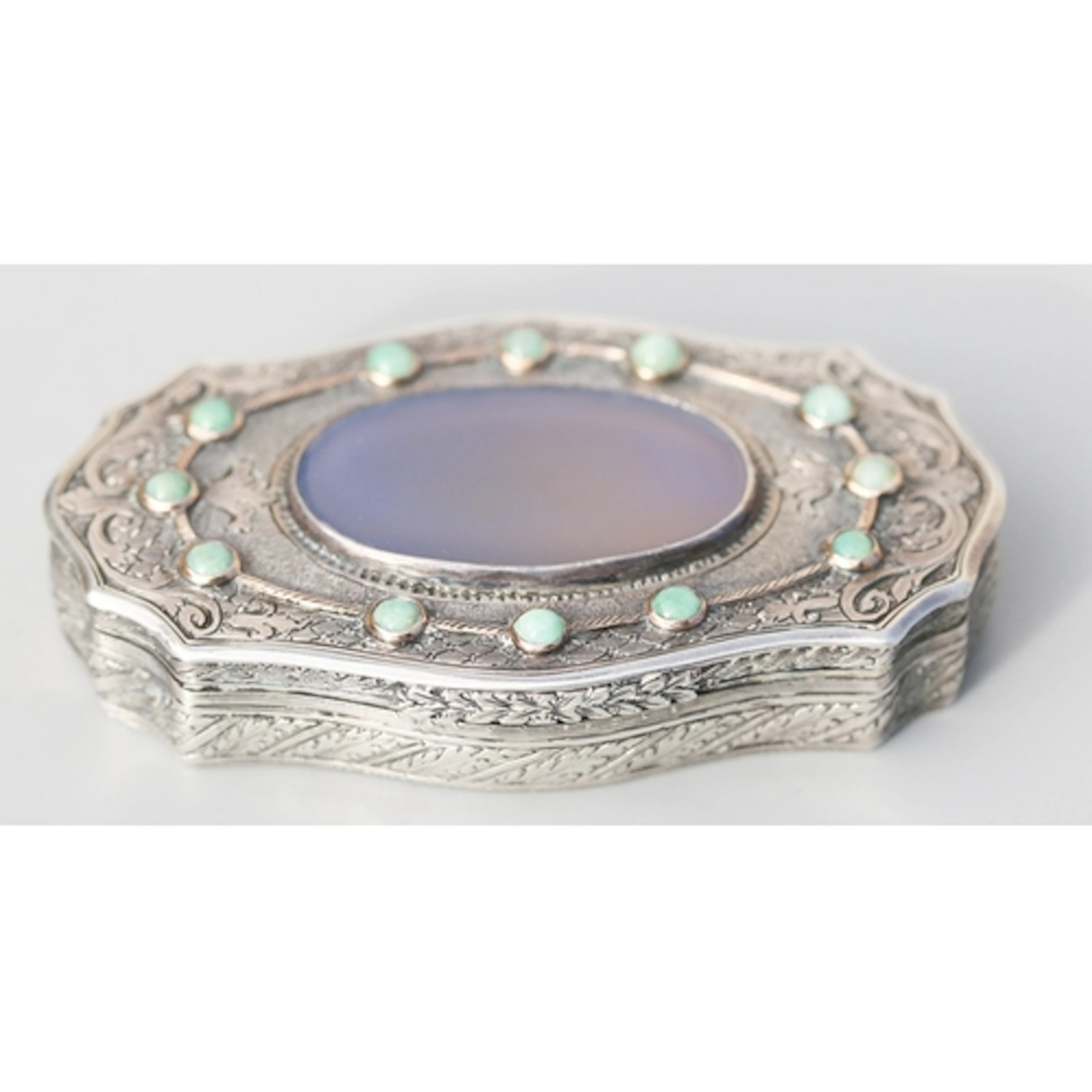 18 Carat Gold Mounted Jade and Chalcedony Inset Silver Desk ...