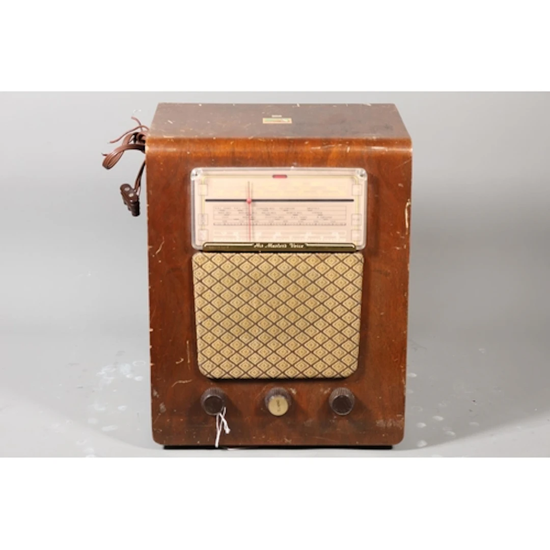 HMV Model 1508 Table top Radiogram - Polished Wood cased Mod...