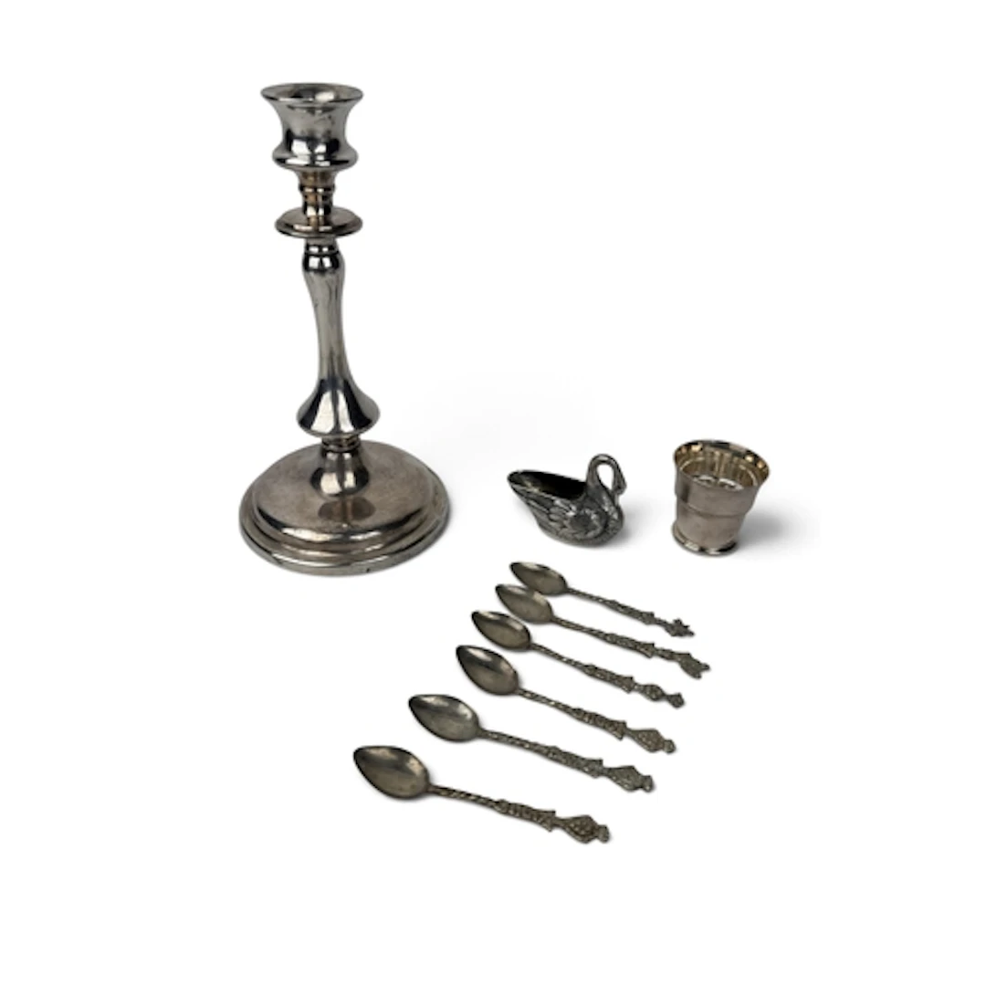 ELKINGTON AND CO PLATED CANDLESTICK TOGETHER WITH A PLATED S...