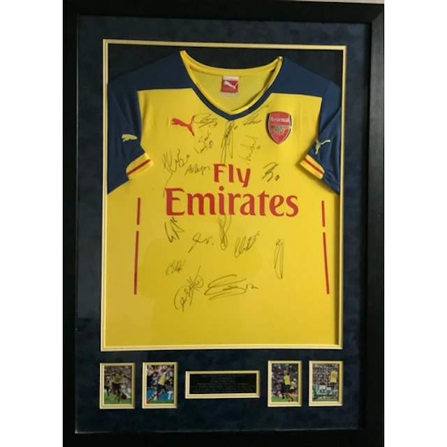 Arsenal 2015 FA Cup Winners Signed Framed Football Shirt: St...