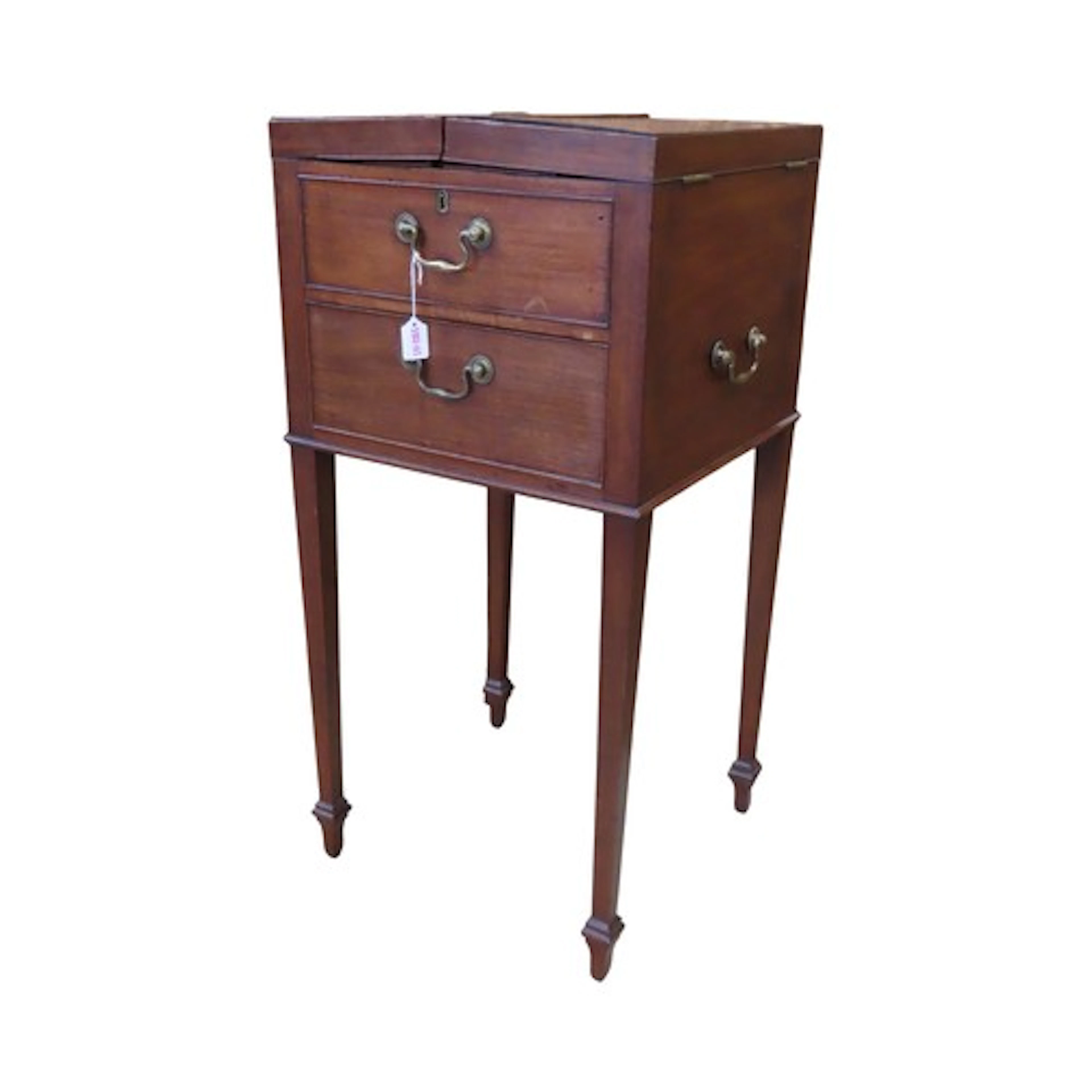 A gentleman’s 19th century mahogany dressing table with inte...
