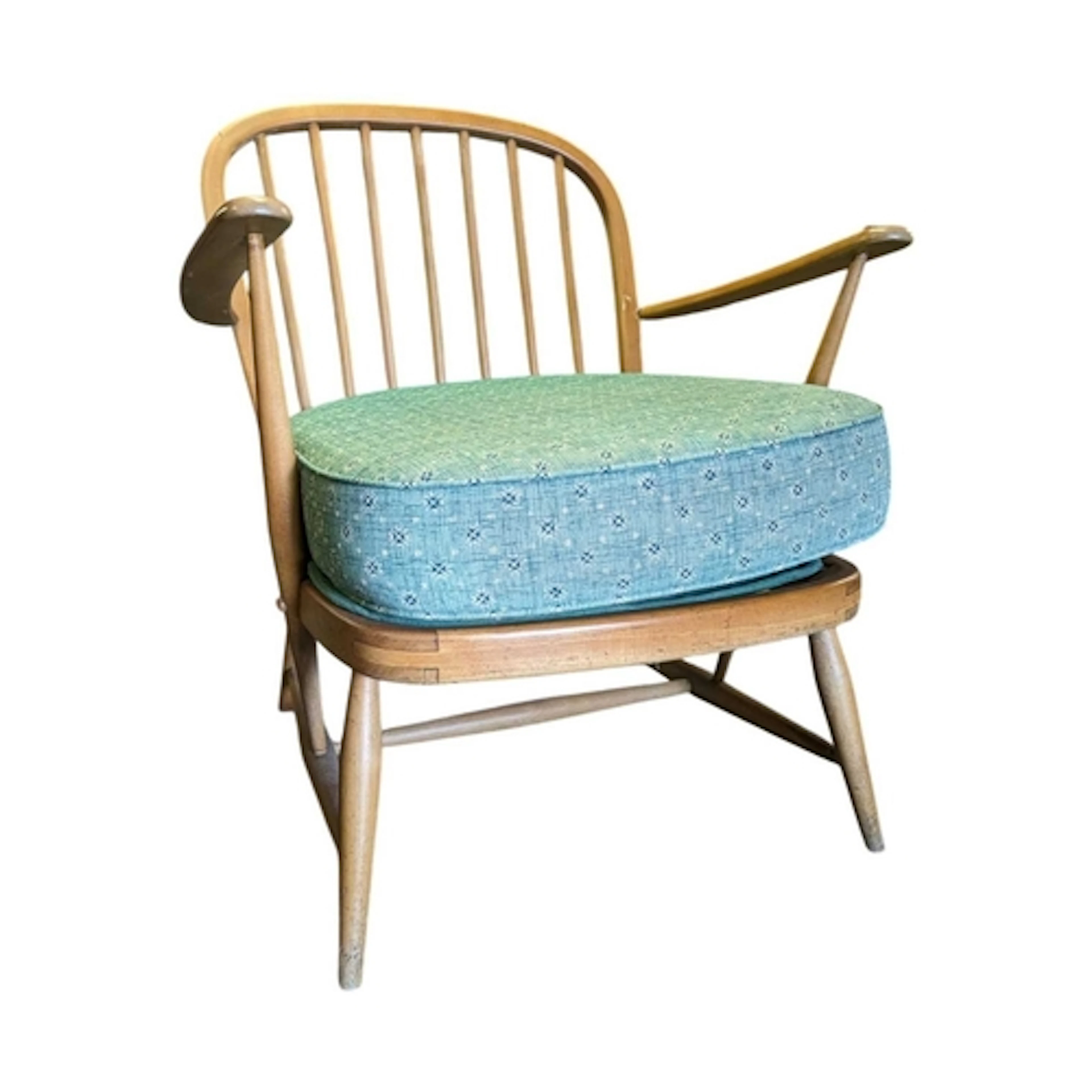 Lucian Ercolani for Ercol - Windsor Model 203 - A retro mid ...