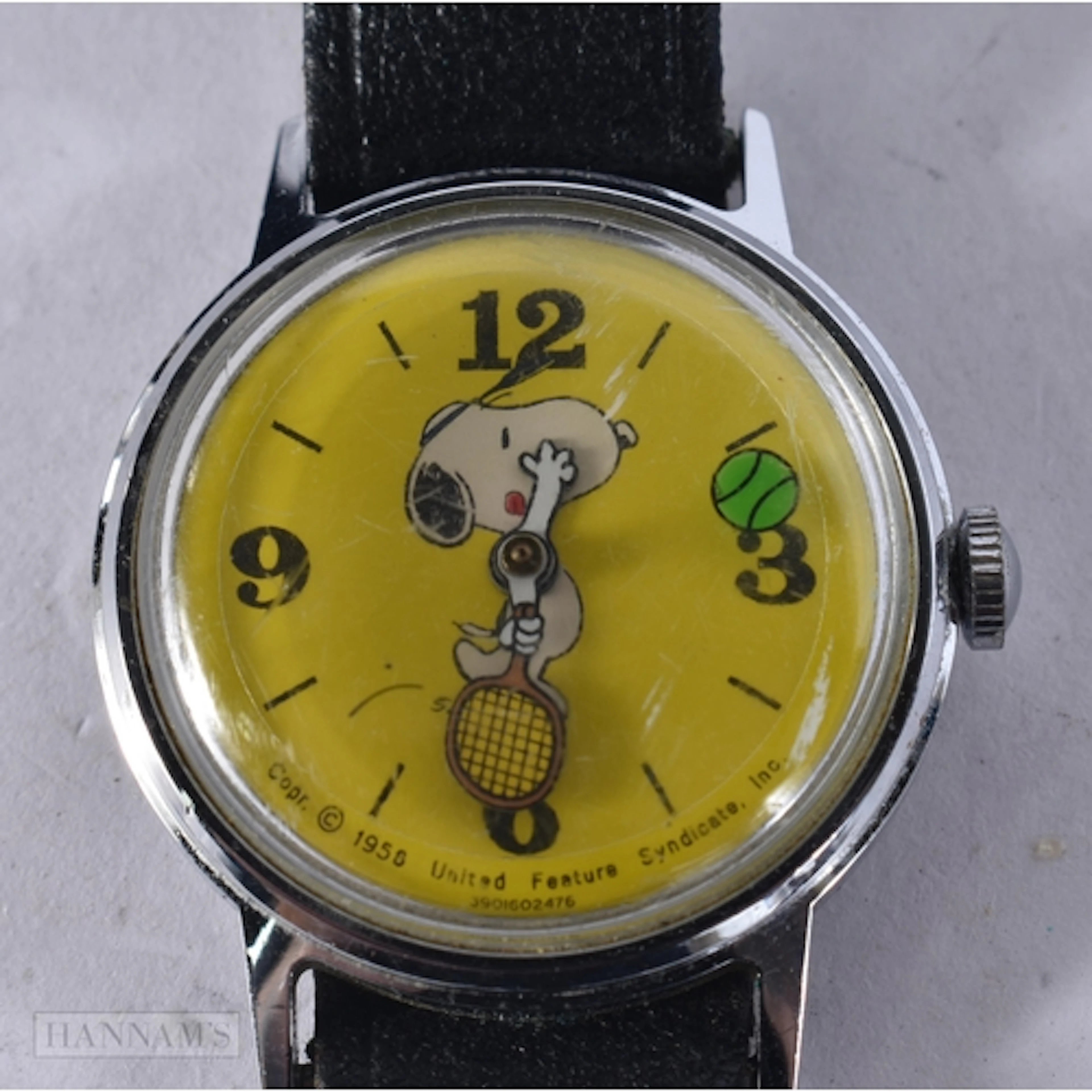 Snoopy Tennis Yellow Dial Hand Wind Watch Working