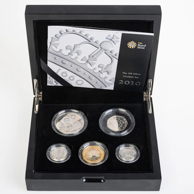 COINS - MODERN BRITISH - 2010 PIEDFORT SET OF 5. 2010 piedfo...