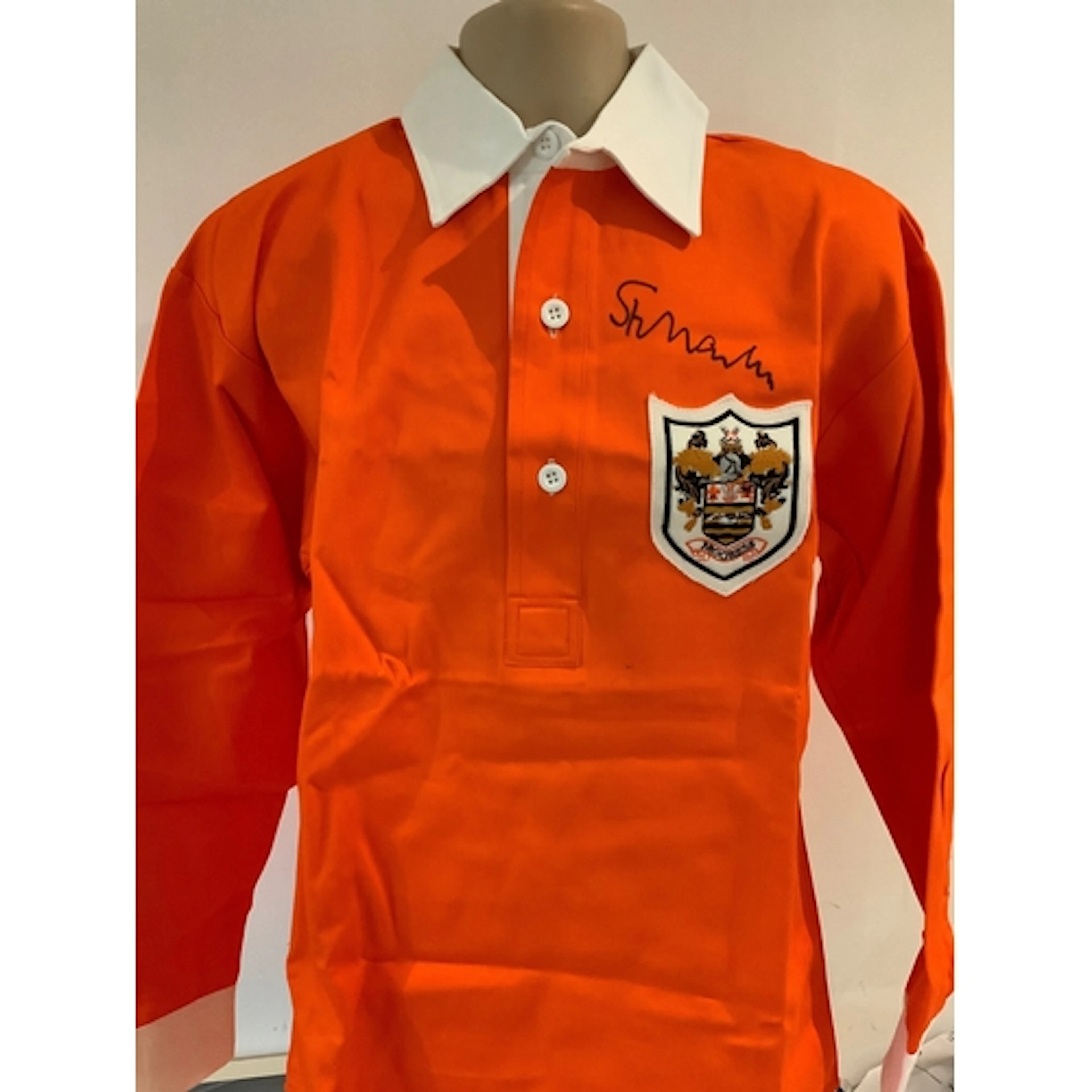 Blackpool Matthews Signed Football Shirt: Toffs replica long...