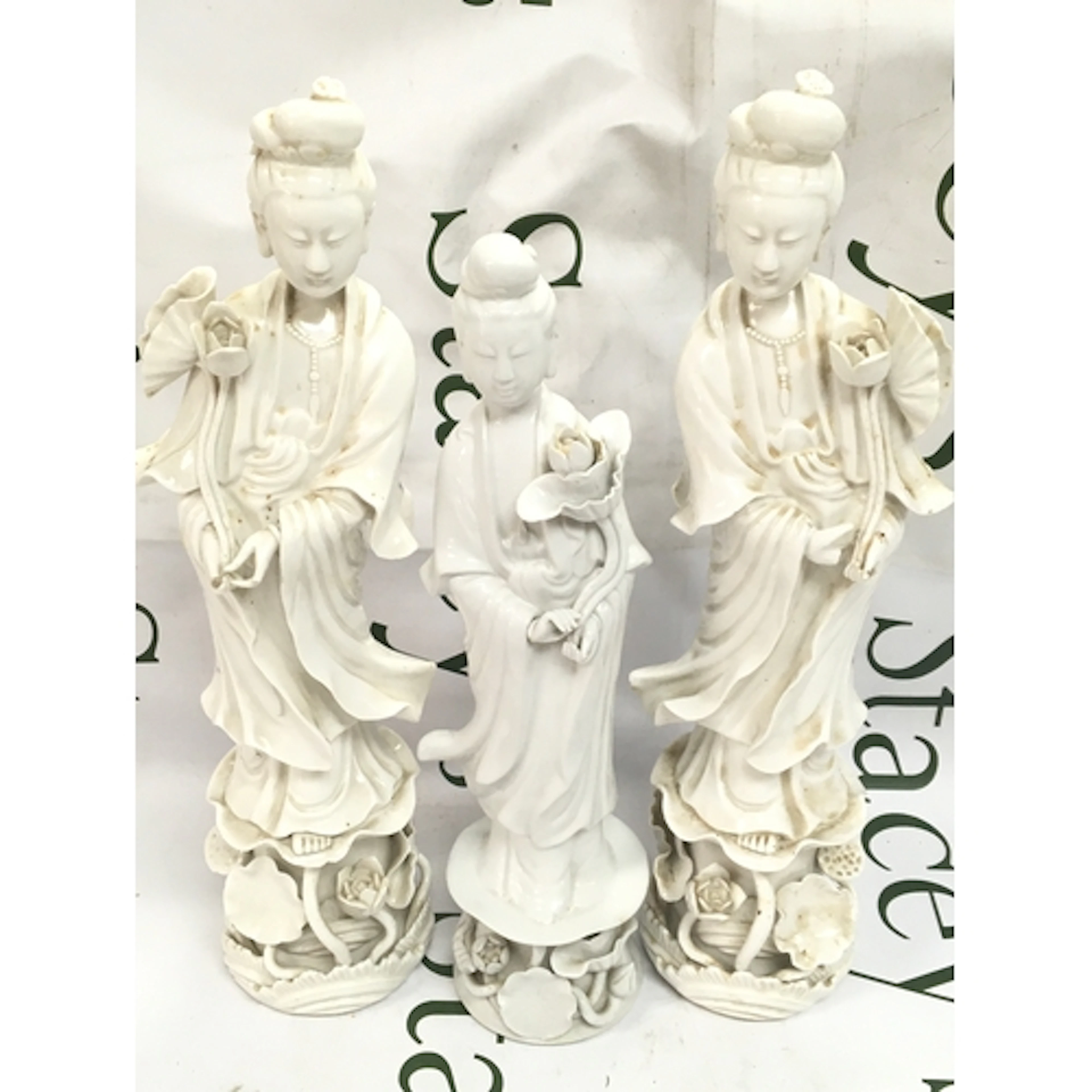 Vintage white porcelain figures of Chinese ladies and smalle...