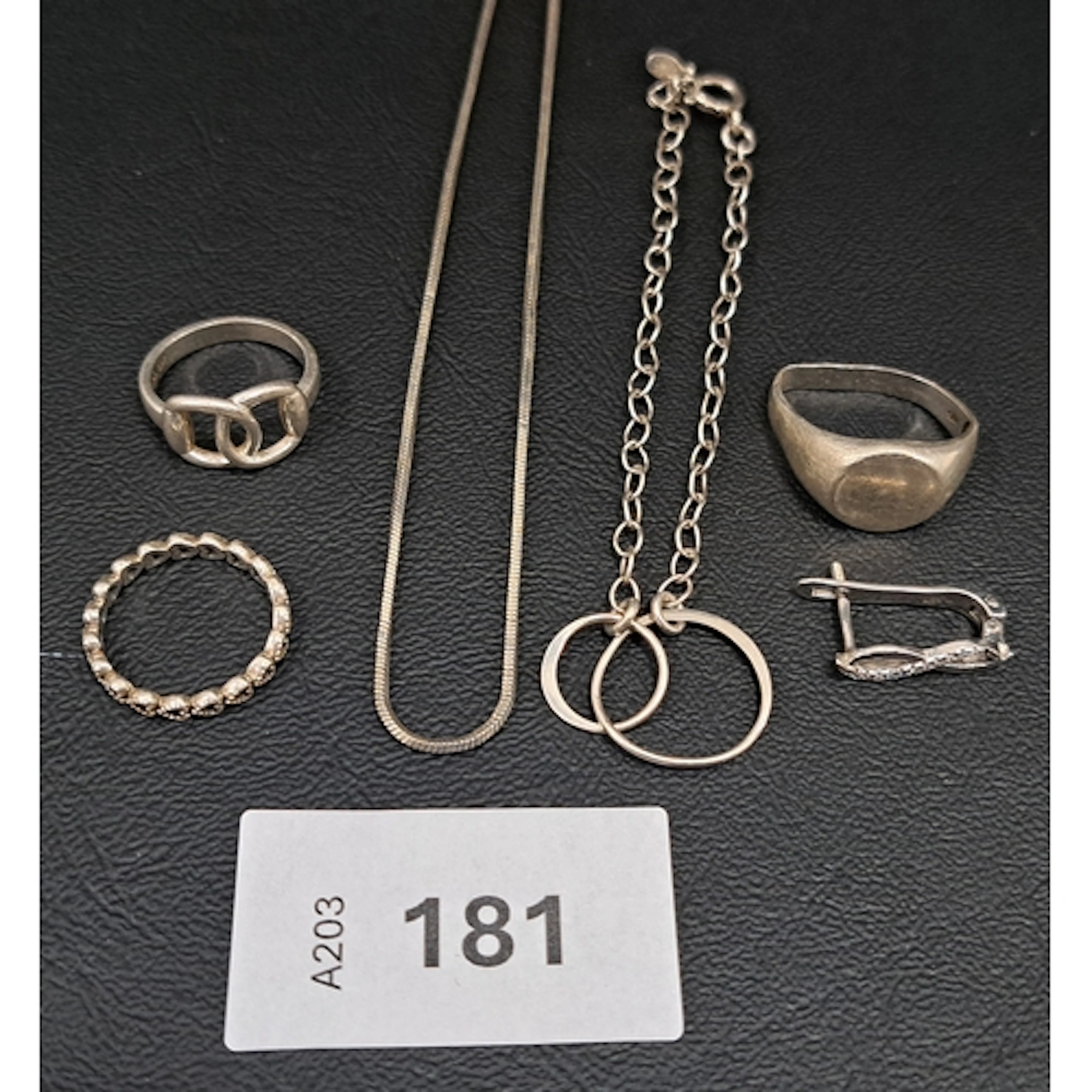 SIX PIECES OF SILVER JEWELLERY comprising a Pandora heart et...
