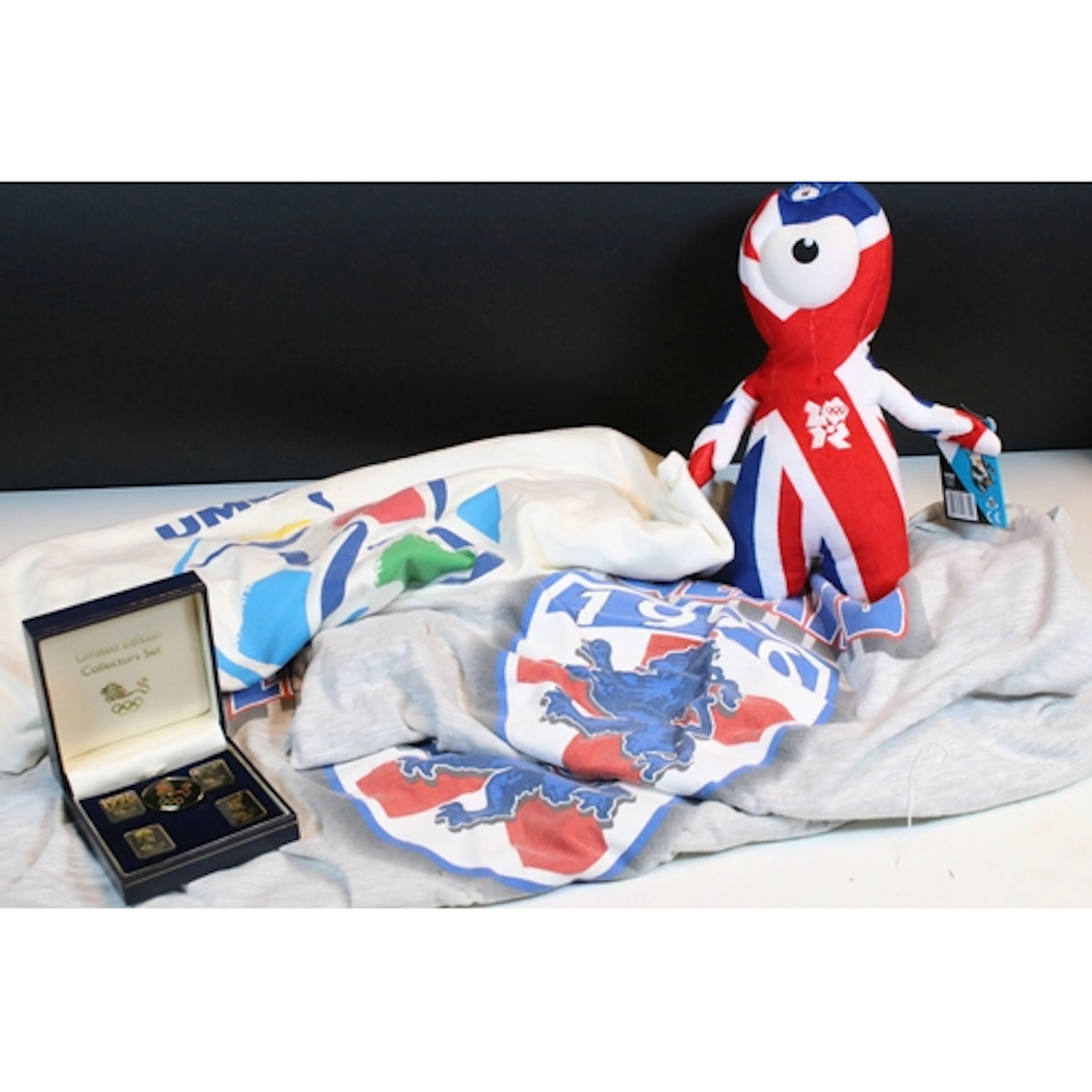Sporting Memorabilia - Three England / Euro 1996 tee shirts ...