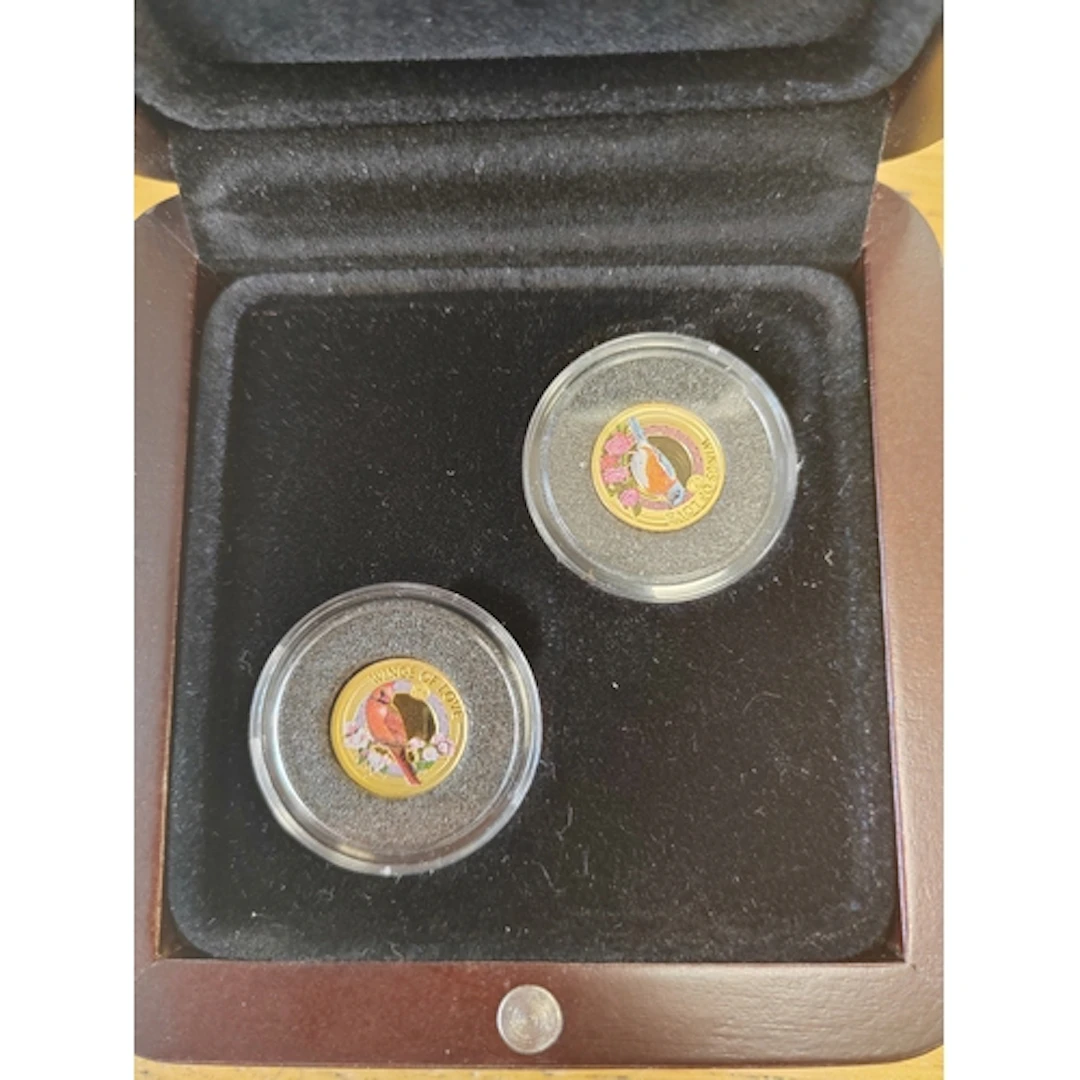 Investment Gold Lot - documents required. Cook Islands. 2003...