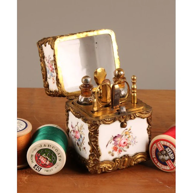 A George III South Staffordshire enamel etui, hinged cover, ...
