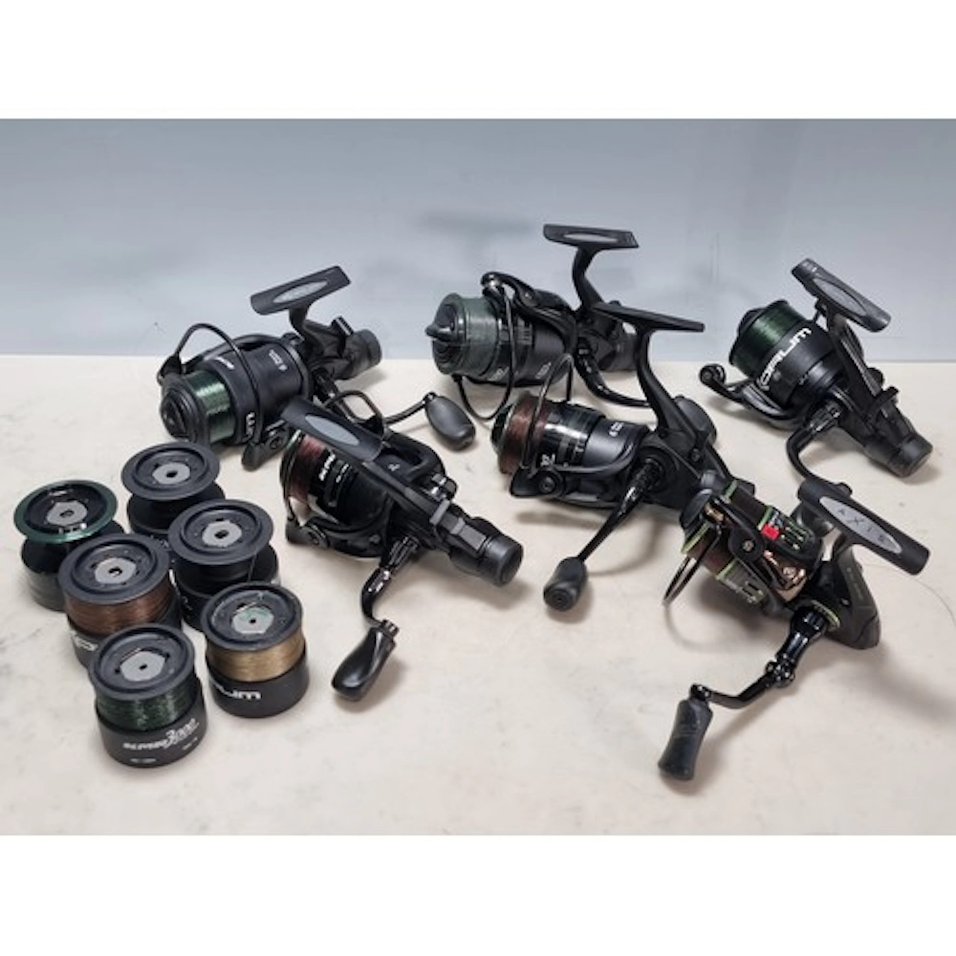 Five Korum 4000 Method Runner Match Fishing Reels and a Koru...