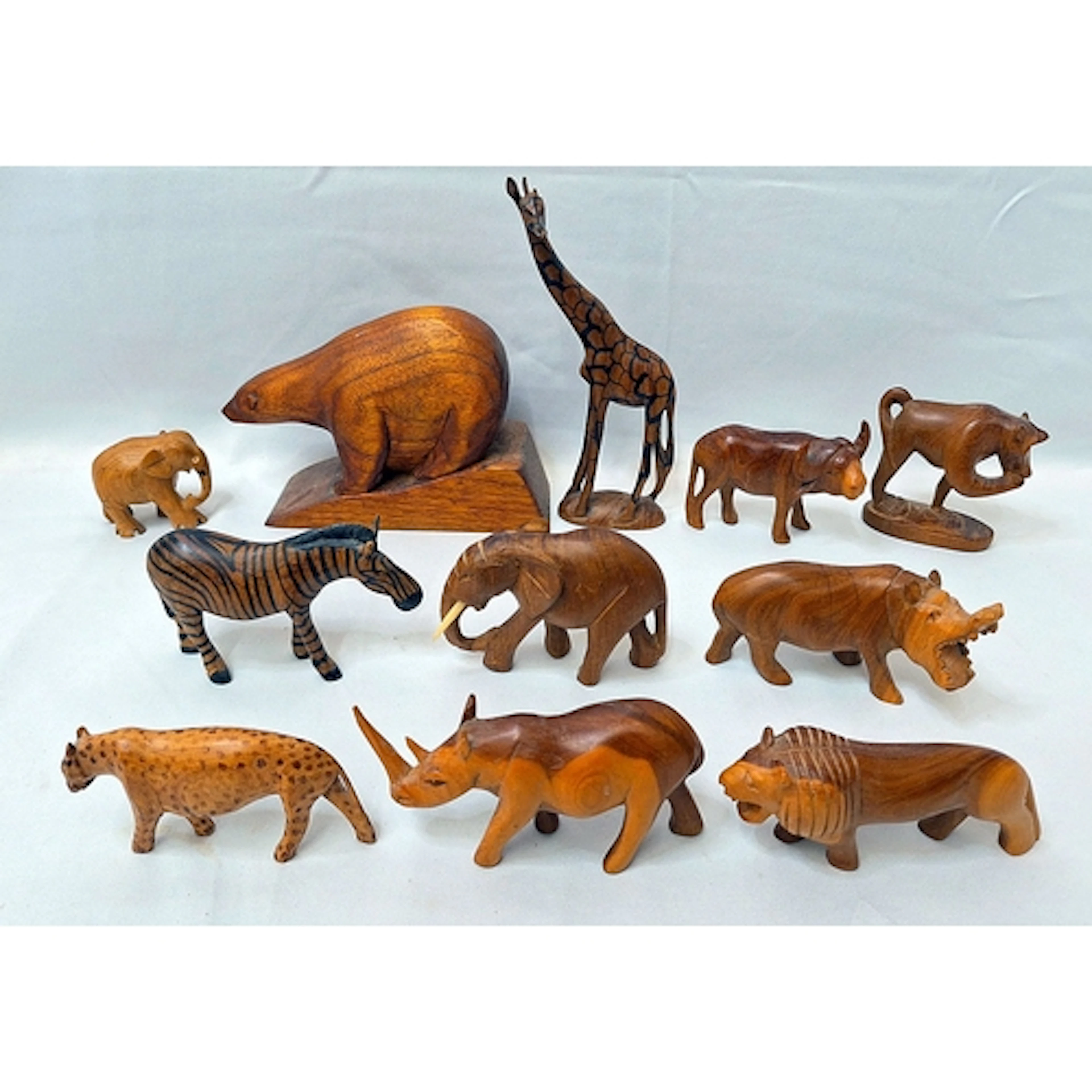 Vintage Wooden Animal Figurines incl. polar bear, rhinoceros...