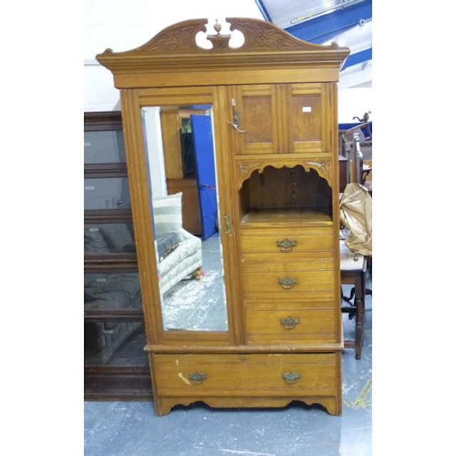 Antique compactum style oak wardrobe, early 19th century.