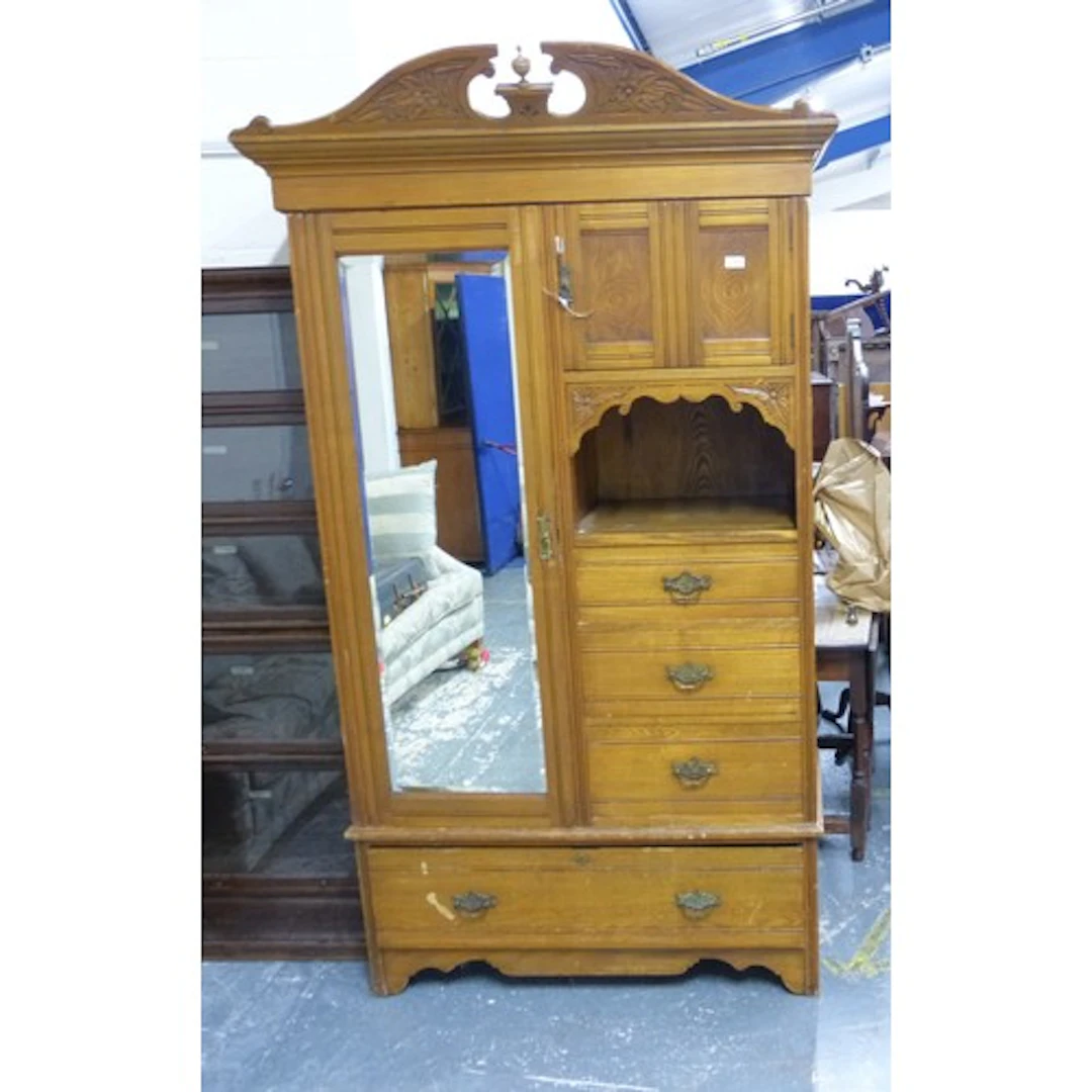 Antique compactum style oak wardrobe, early 19th century.