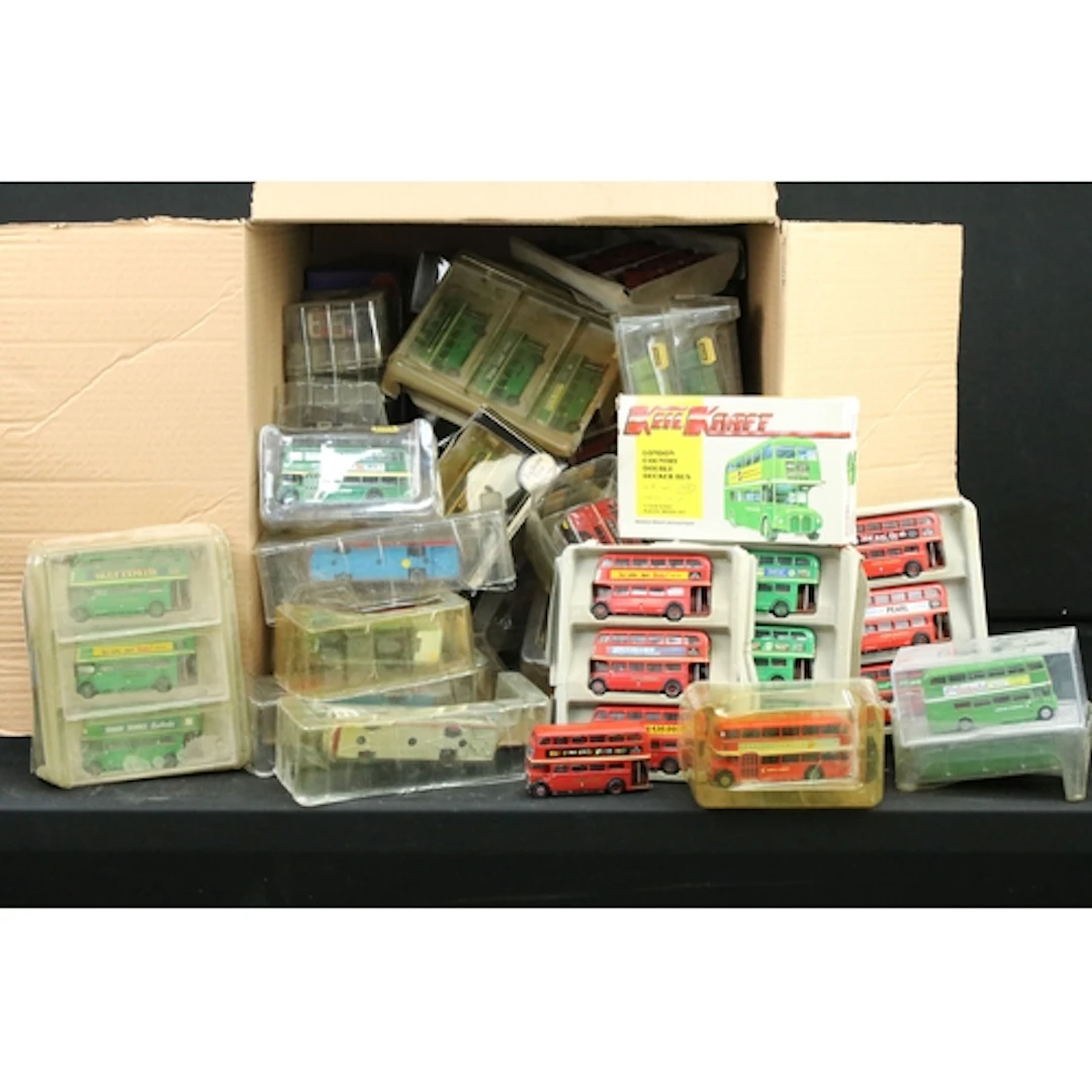 14 Boxed diecast model buses to include EFE Exclusive First ...