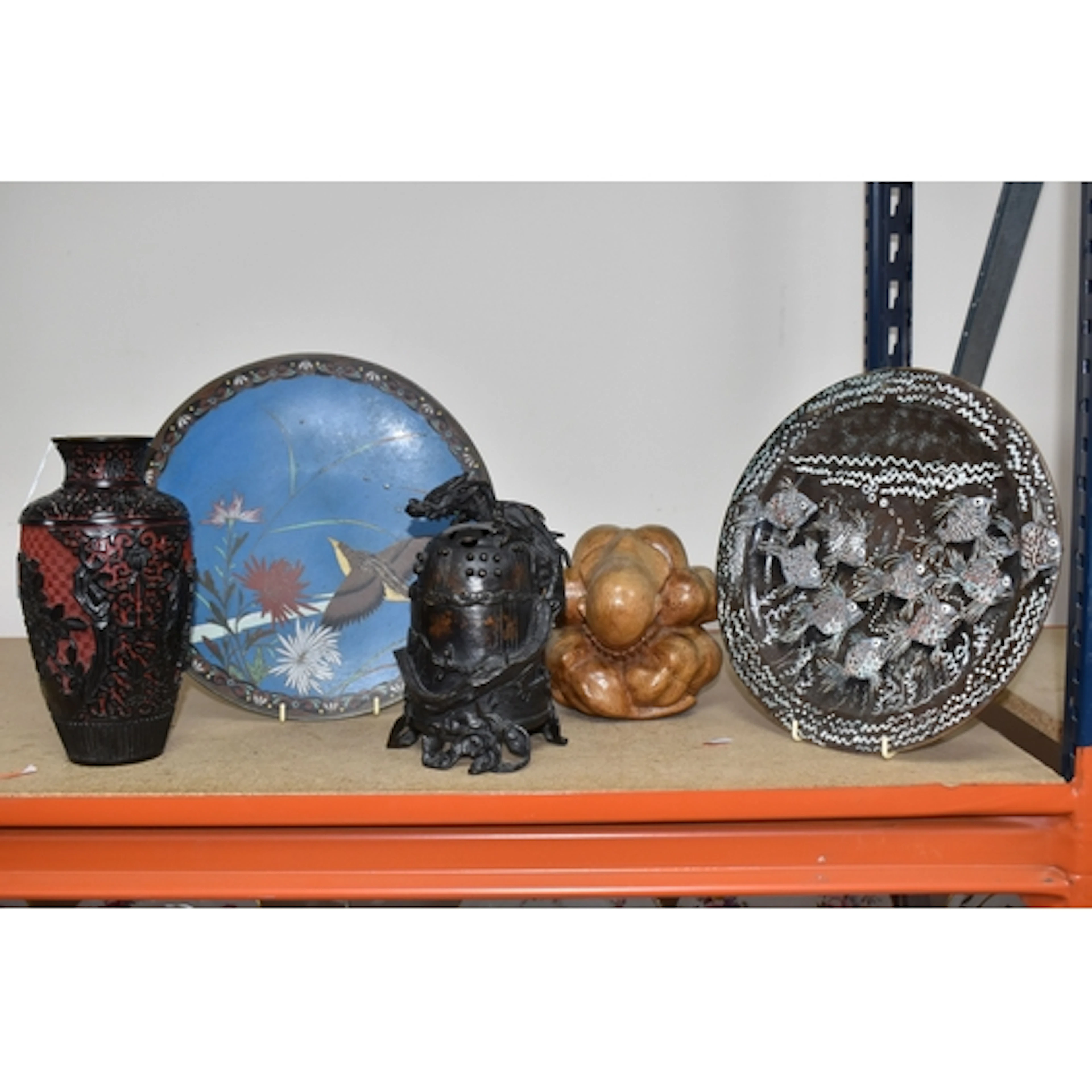 A GROUP OF VINTAGE ORIENTAL ITEMS, comprising a Japanese inc...