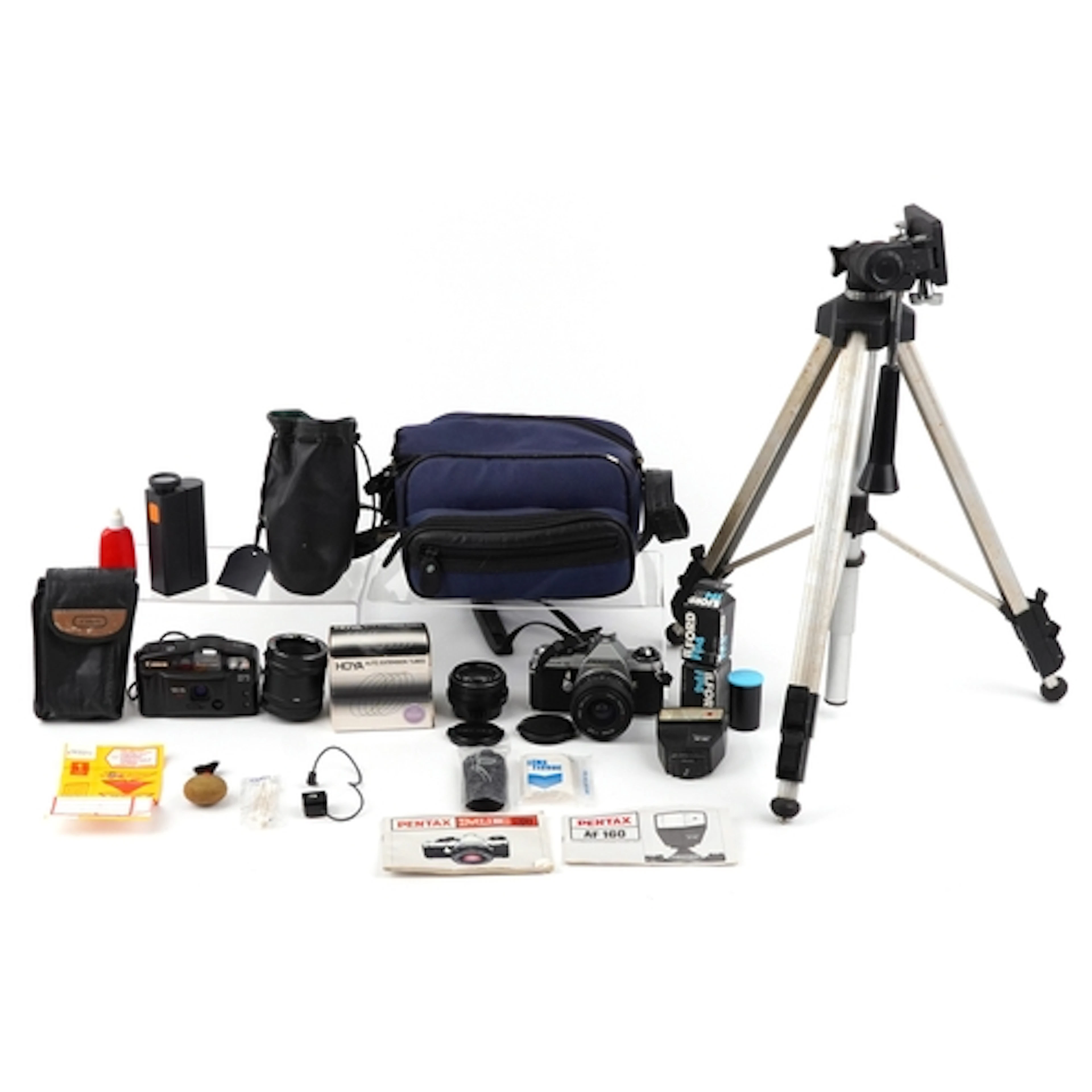 Vintage and later cameras and accessories including a Pentax...