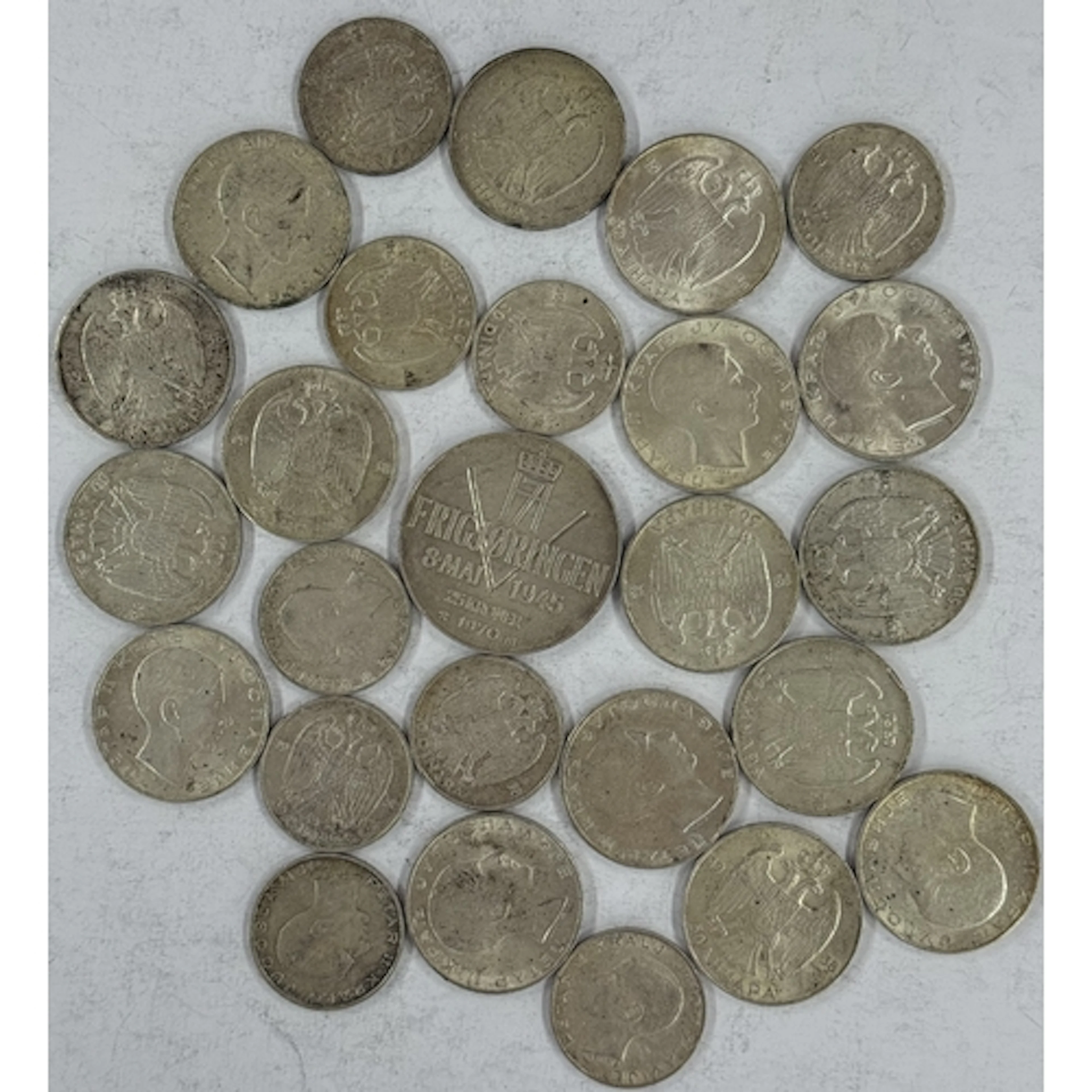 Coins: Yugoslavia 50 Dinara coins, 1938, 16 coins; 20 Dinara...