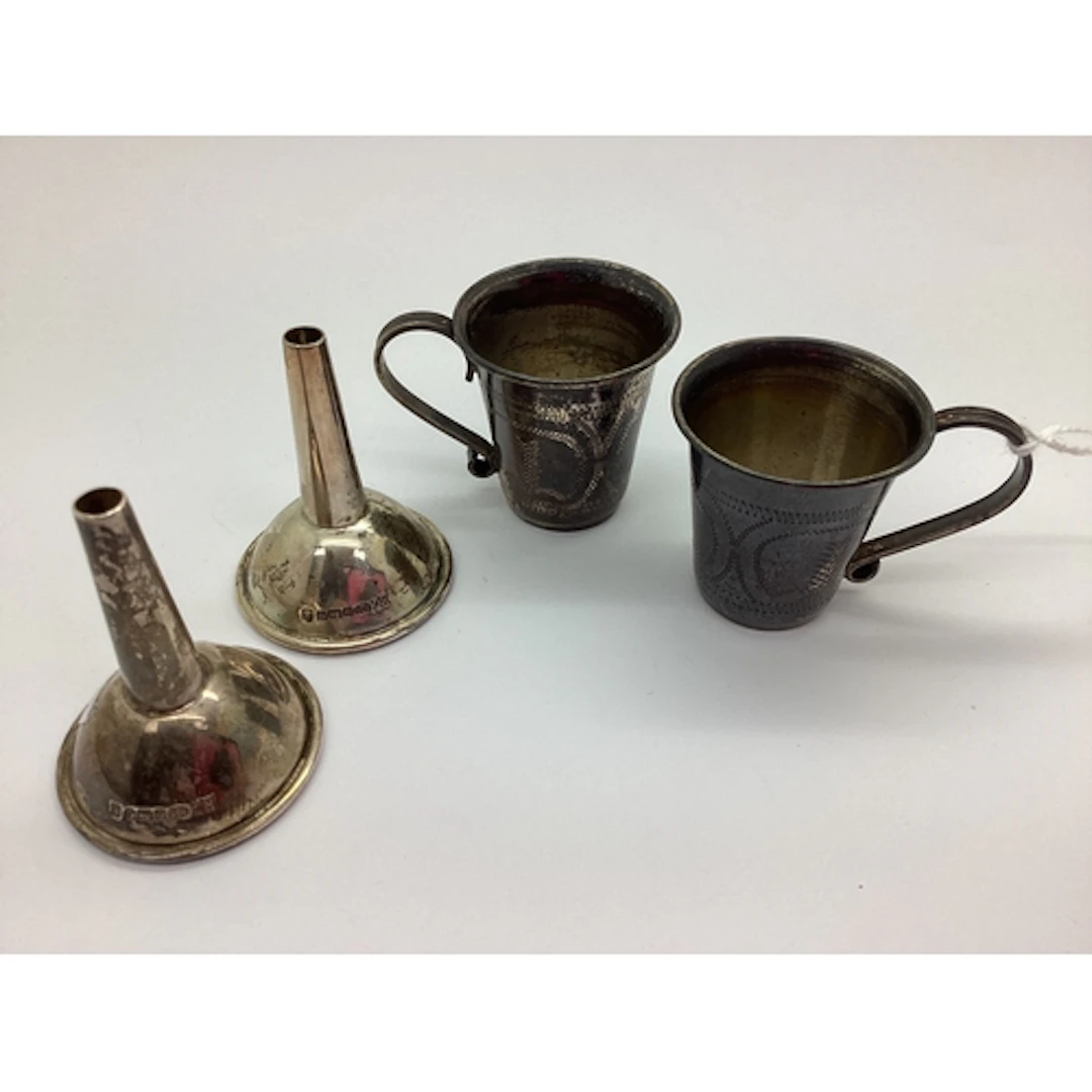 A Pair of Dainty Hallmarked Silver Cup Tots, London 1922, 4c...