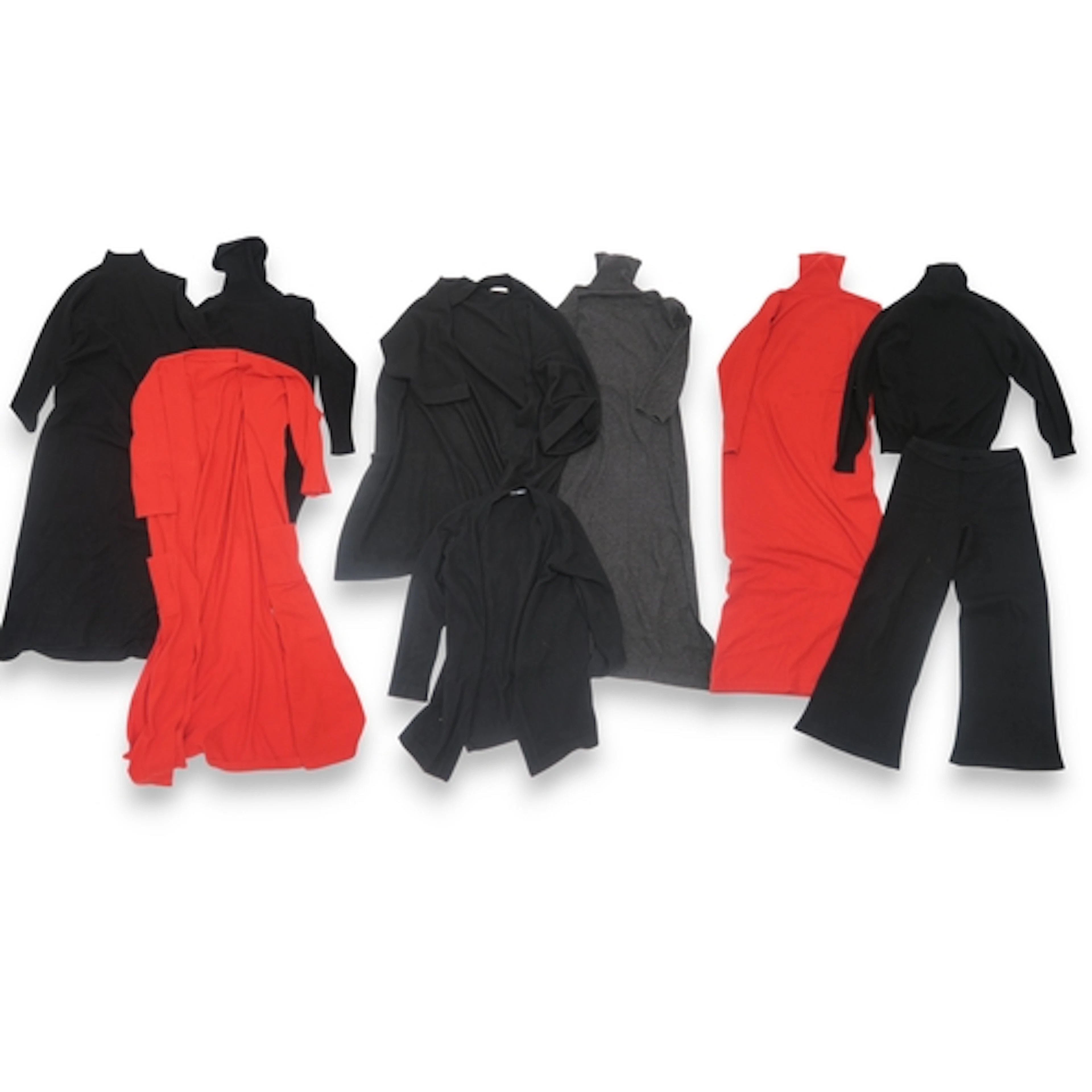 A collection of ladies Belinda Robertson cashmere clothing c...