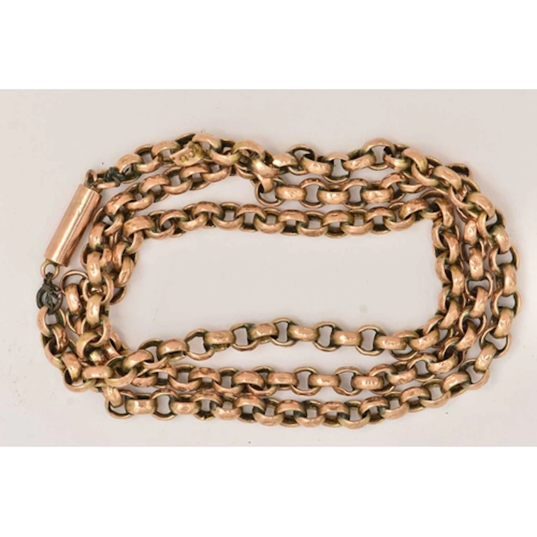 A YELLOW METAL BELCHER CHAIN NECKLACE, fitted with a small t...