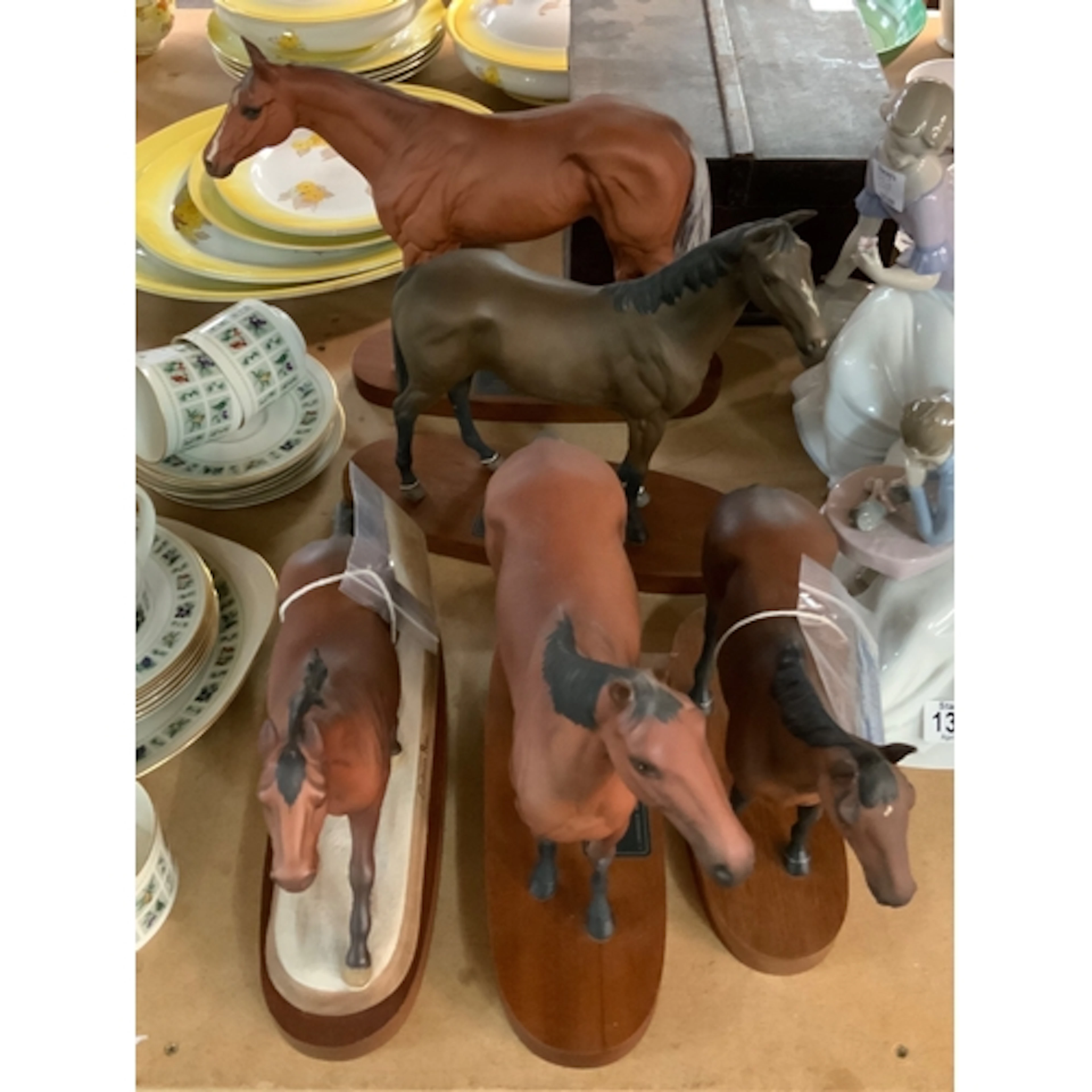5 Beswick connoisseur model racehorses, to include Grundy, P...